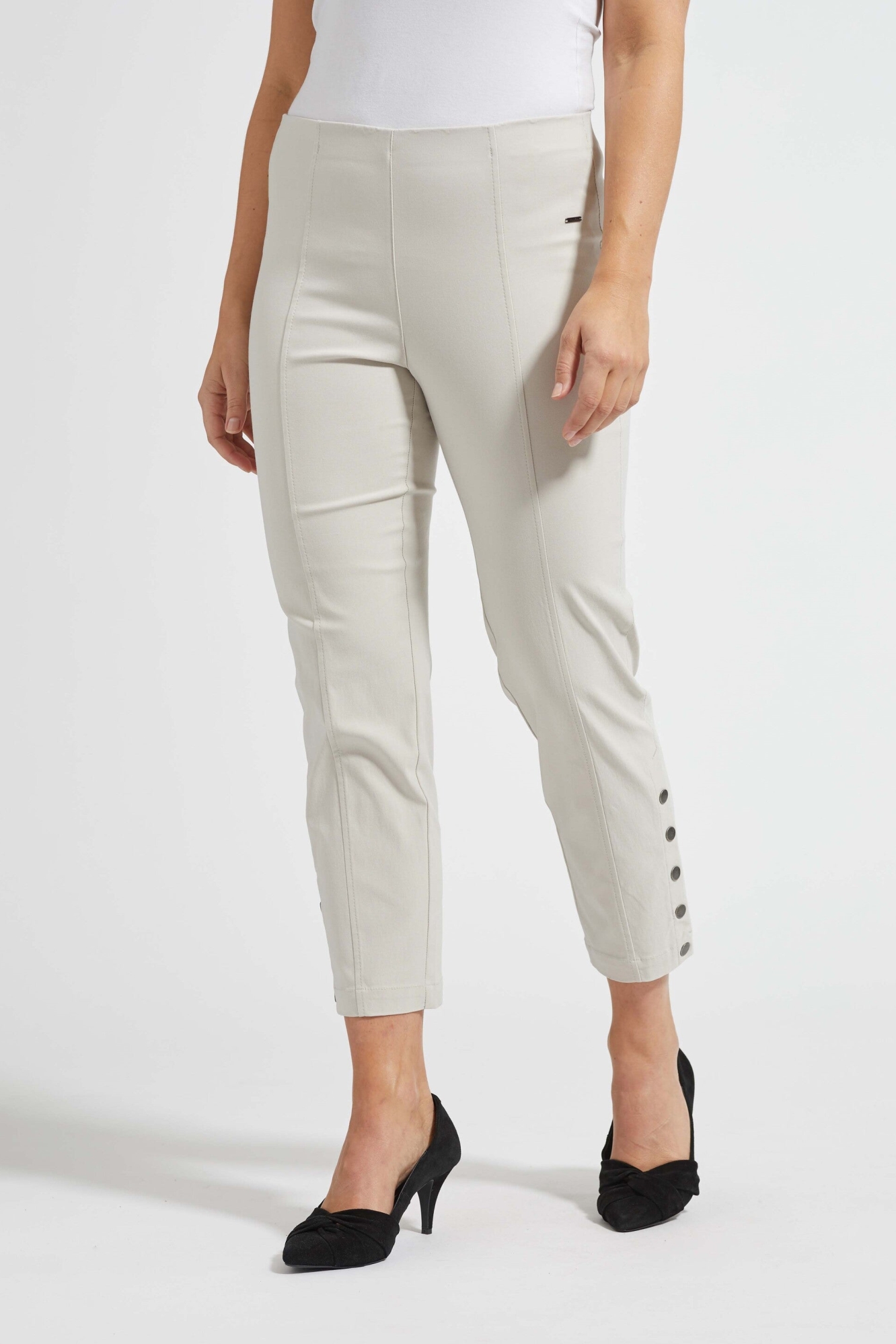 LAURIE Damen vegan Hose Polly Regular Crop Grau Sand