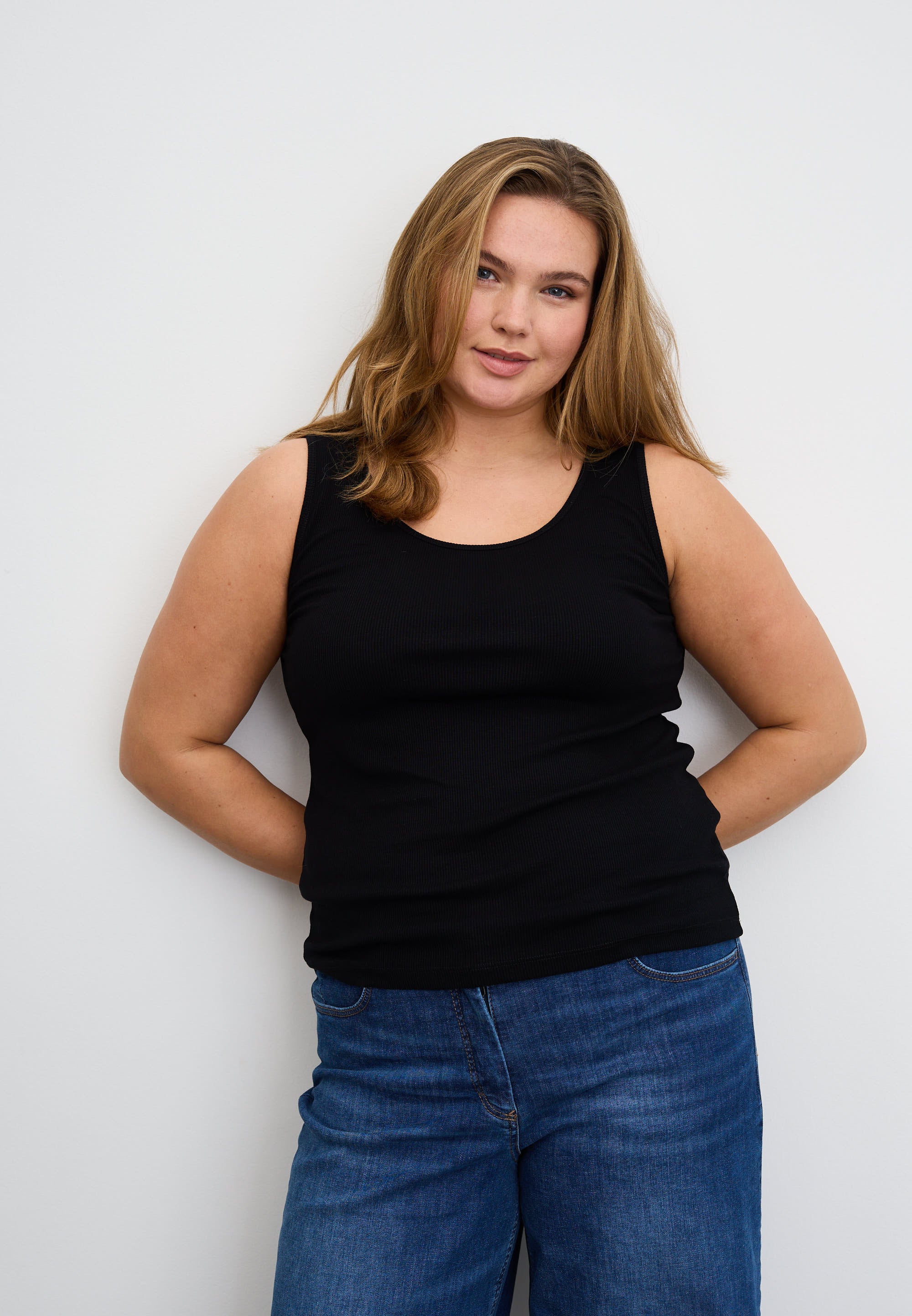 LAURIE womens vegan Tank Top Alberte Black