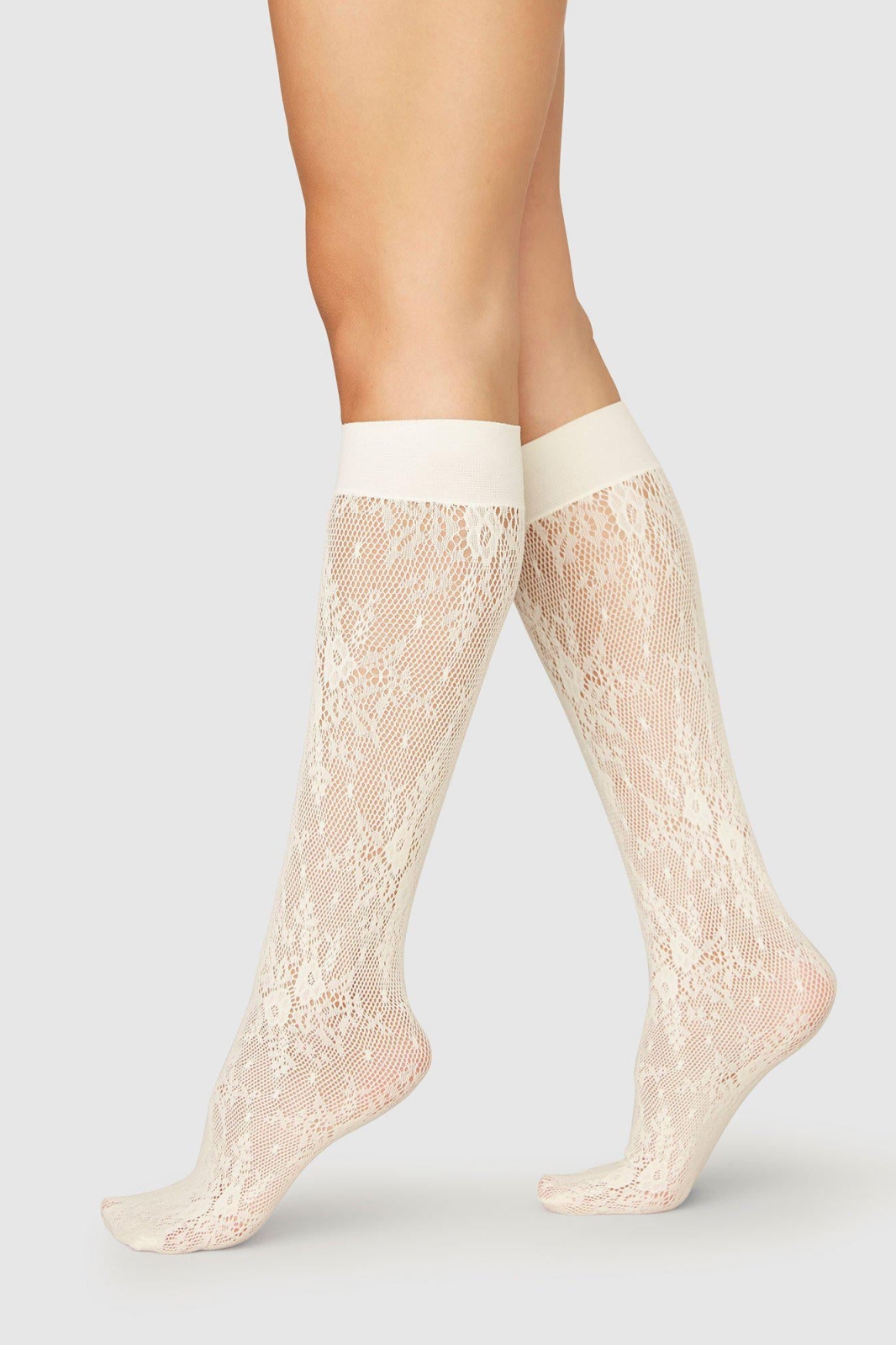 Swedish Stockings womens vegan Lace Knee-Highs Rosa Ivory