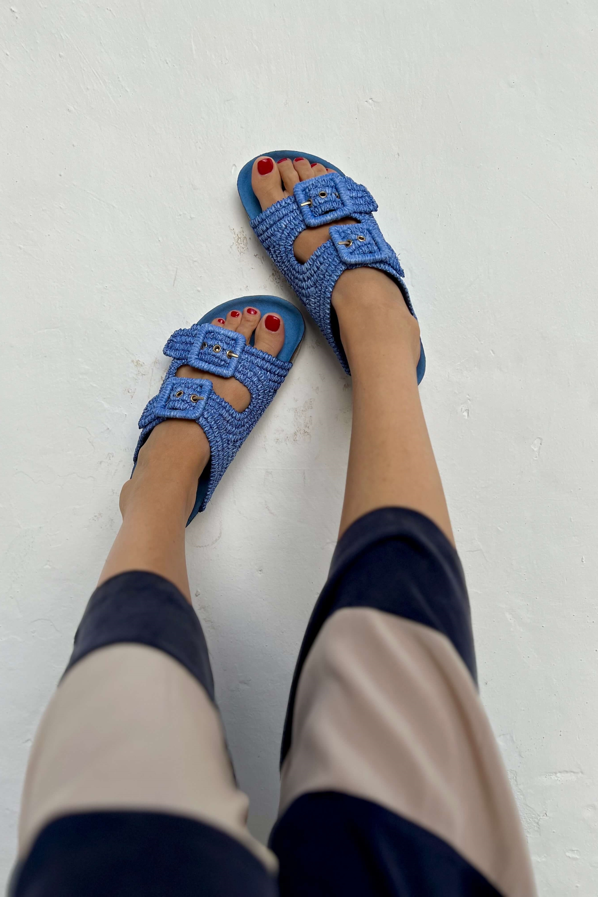 Momoc Damen vegan Sandalen Raffia Blau