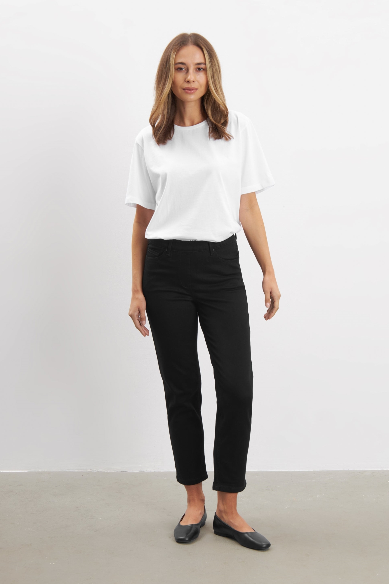 LAURIE Damen vegan Jeans Hannah Regular Extra Short LÃ¤nge Schwarz