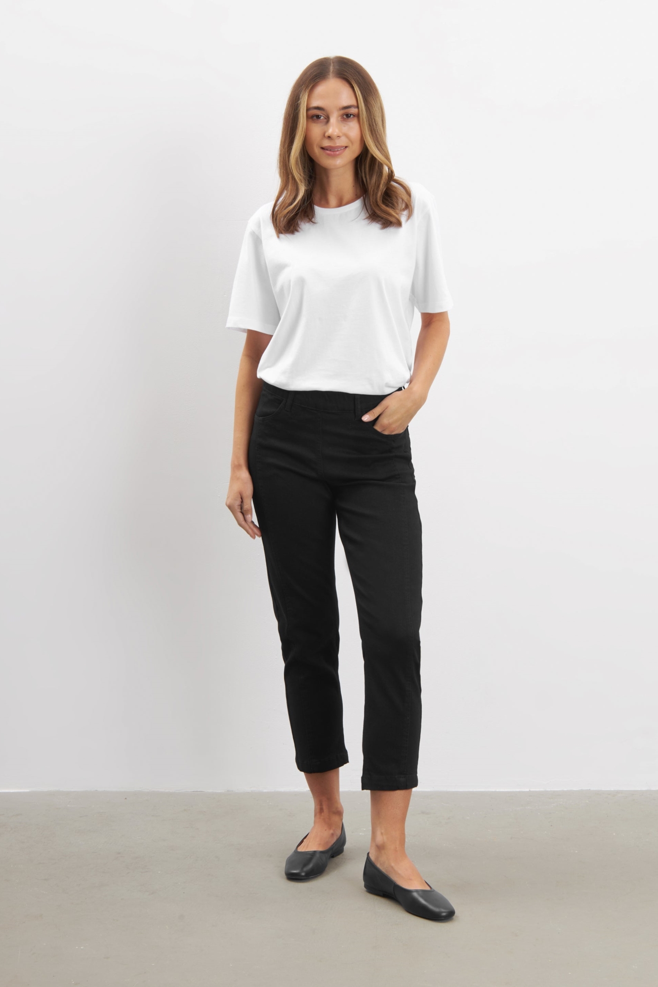 LAURIE Damen vegan Jeans Piper Pure Regular Crop Schwarz