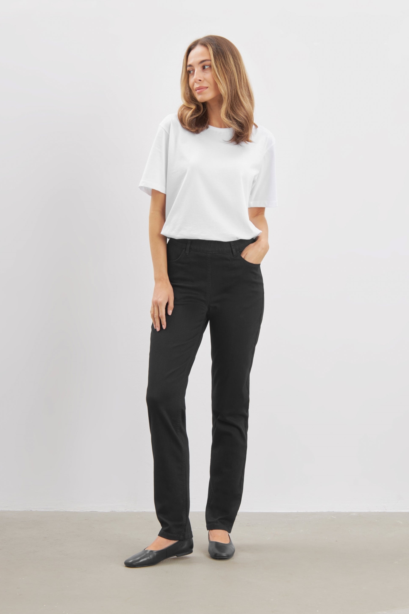 LAURIE Damen vegan Jeans Kelly Regular Mittellang Schwarz