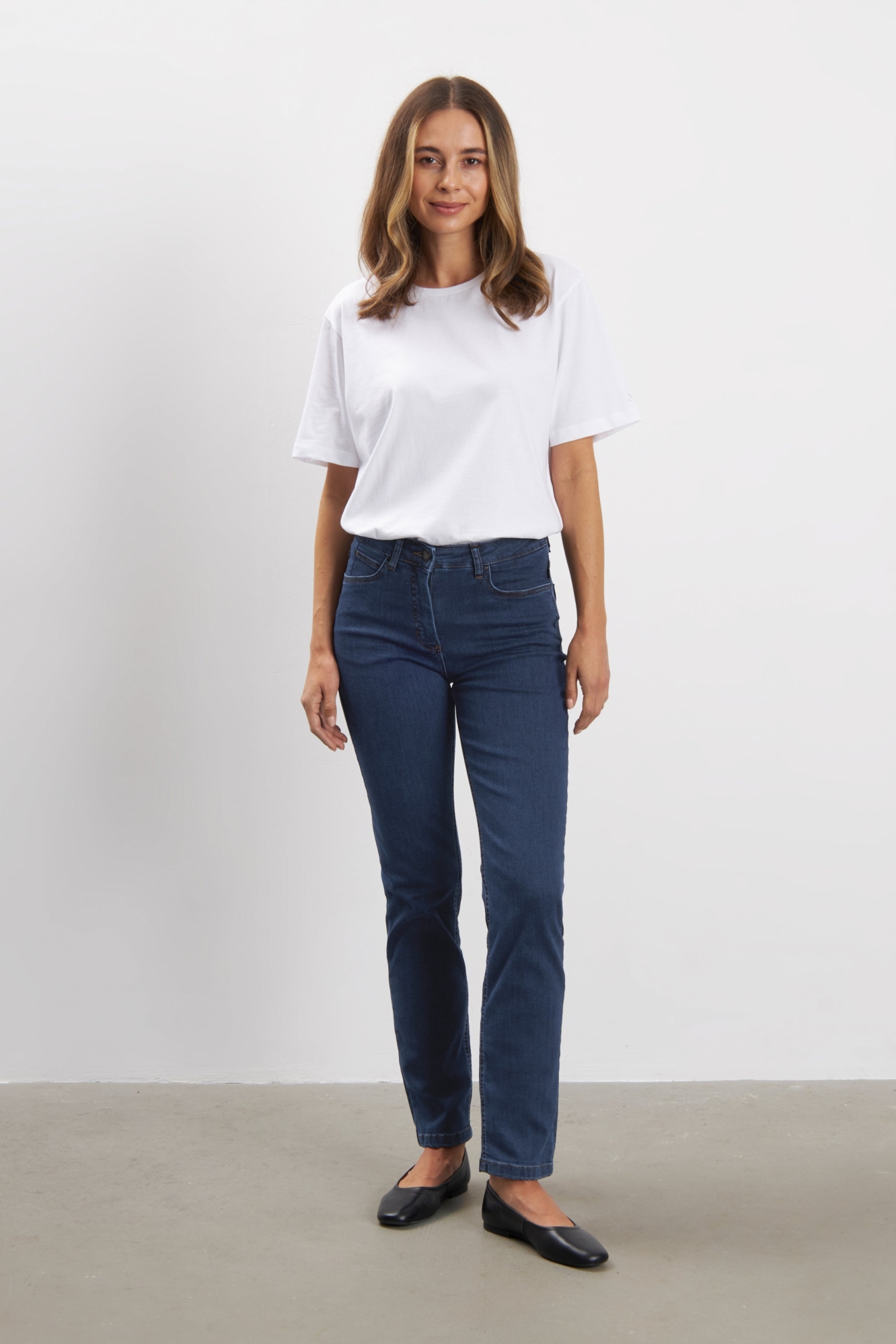 LAURIE Damen vegan Jeans Charlotte Regular Mittellang Dunkelblau