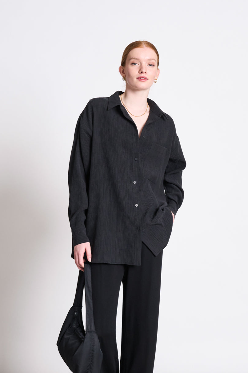 Image of JAN 'N JUNE dames vegan Shirt Crinkle Skur Zwart