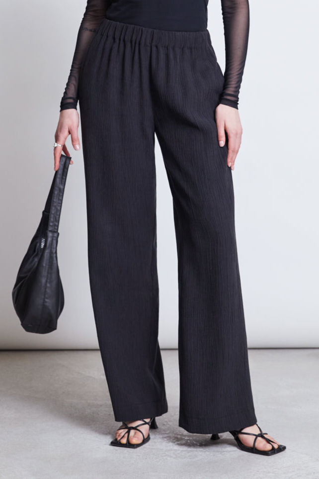 Image of JAN 'N JUNE dames vegan Crincle-Broek Hava Zwart