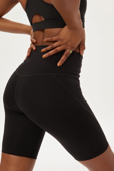 Image of Girlfriend Collective dames vegan Biker Shorts Compressie Hoge Taille Zwart