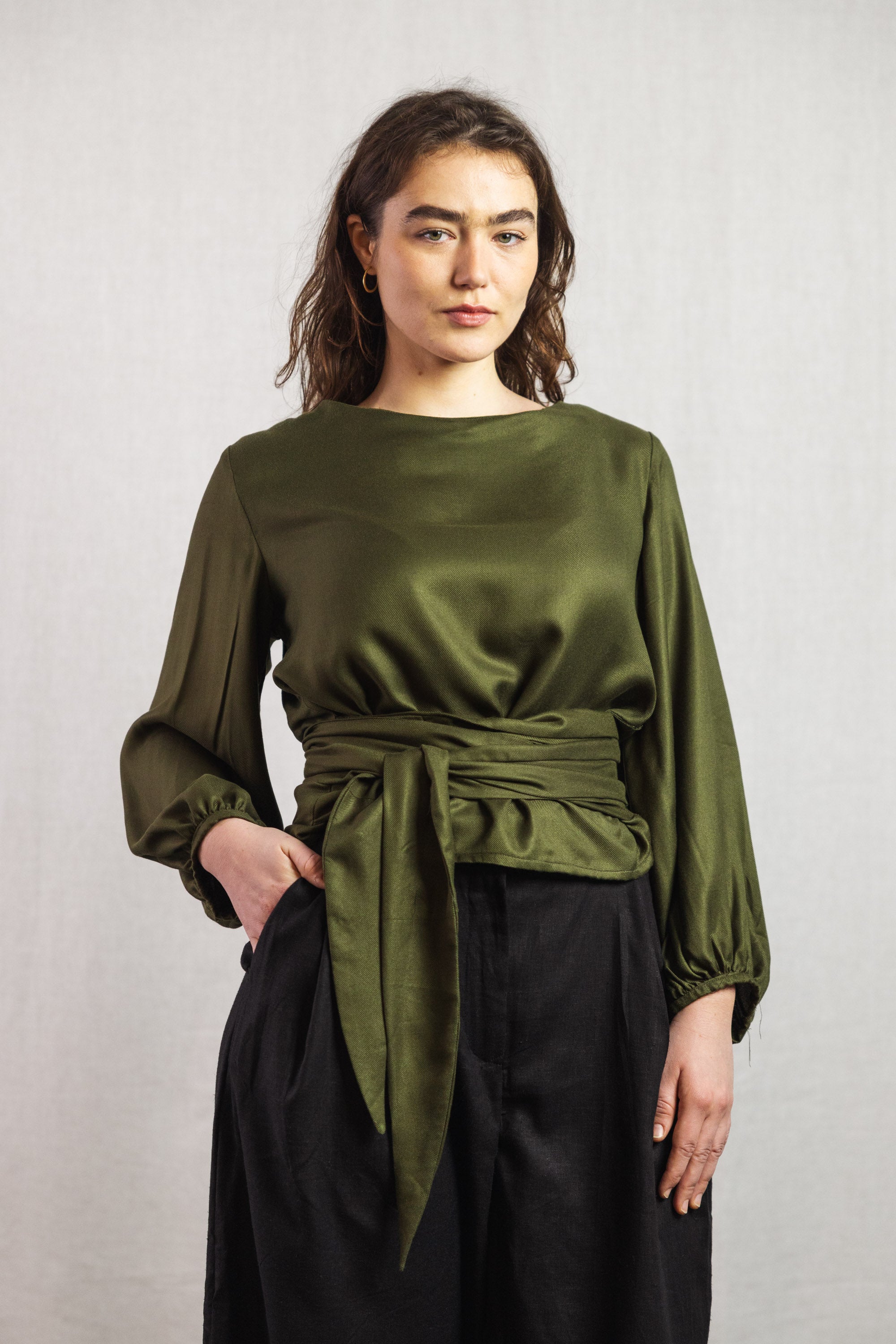 Jyoti Fair Works Damen vegan Bluse Prasoon Khaki GrÃ¼n
