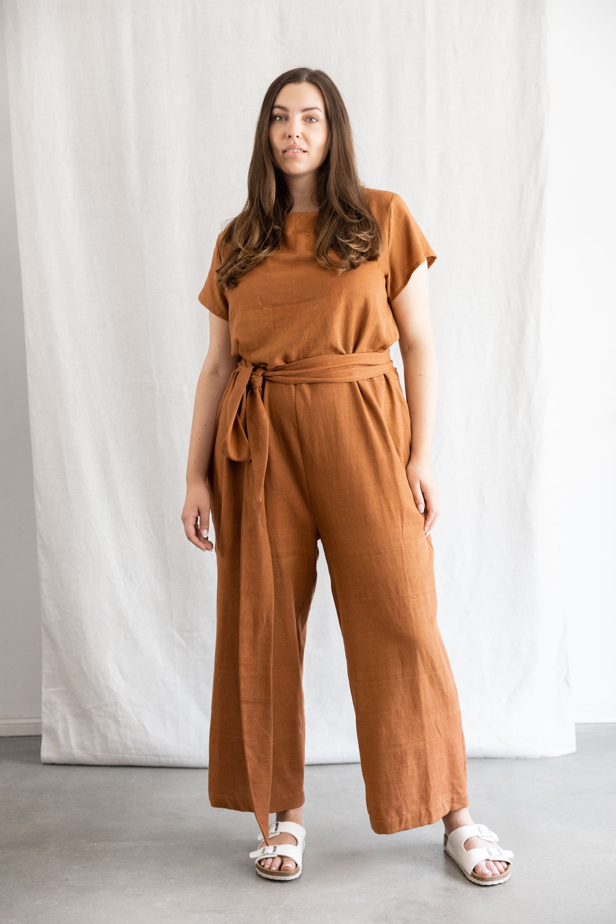 Jyoti Fair Works Damen vegan Jumpsuit Nirav Haselnuss