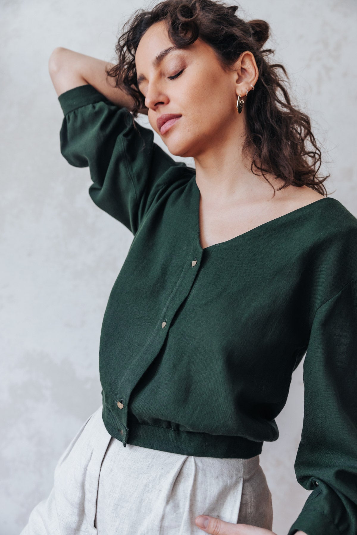 Image of Jyoti Fair Works dames vegan Blouse Sahay Olijf