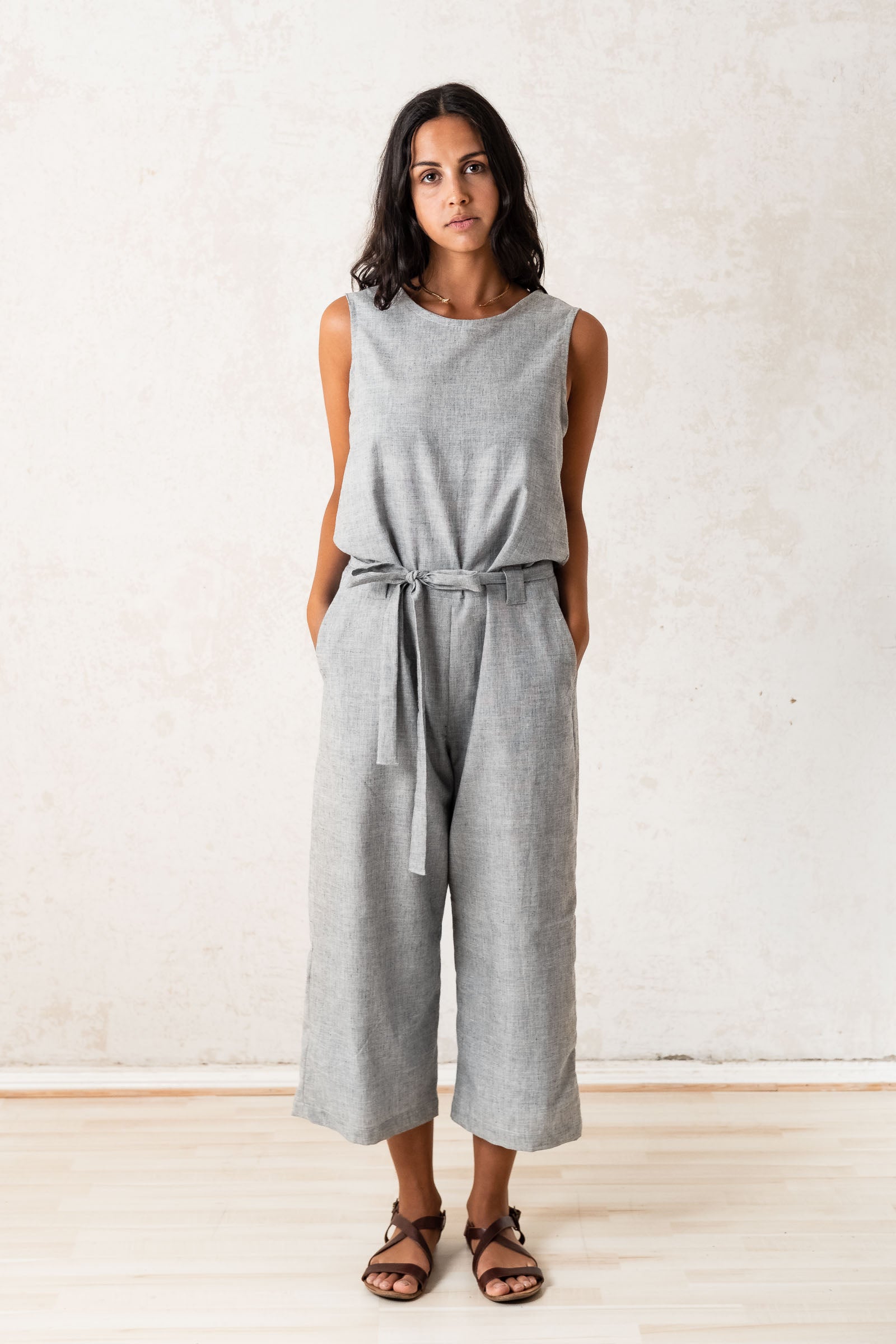 Jyoti Fair Works Damen vegan Jumpsuit Jalina Hellgrau