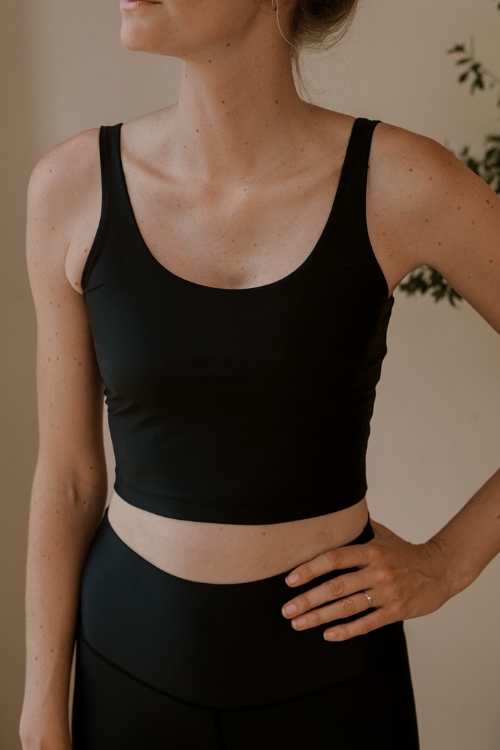 The View Yoga womens vegan Top Iris Forever Black