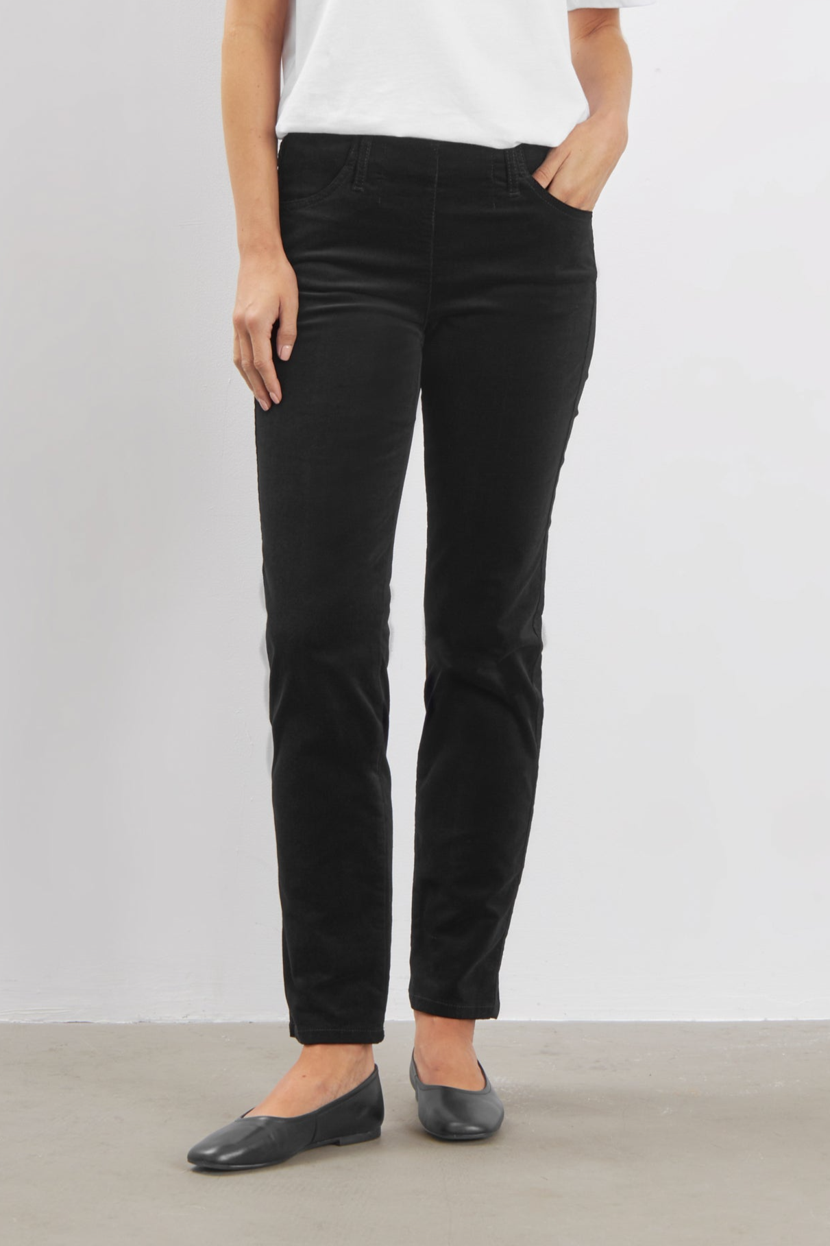 LAURIE Damen vegan Hose Regular Kurz LÃ¤nge Kelly Schwarz