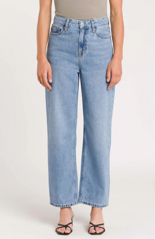 Kings Of Indigo Damen vegan Jeans - Used Liora Hellblau