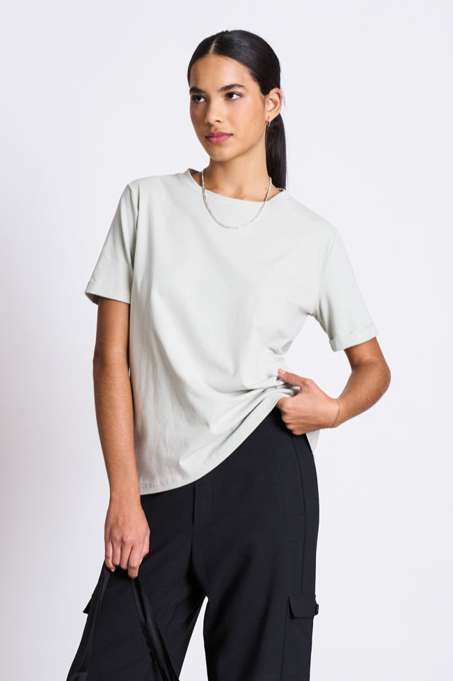 Image of JAN 'N JUNE dames vegan Geborsteld T-Shirt Jongen Vintage Kant