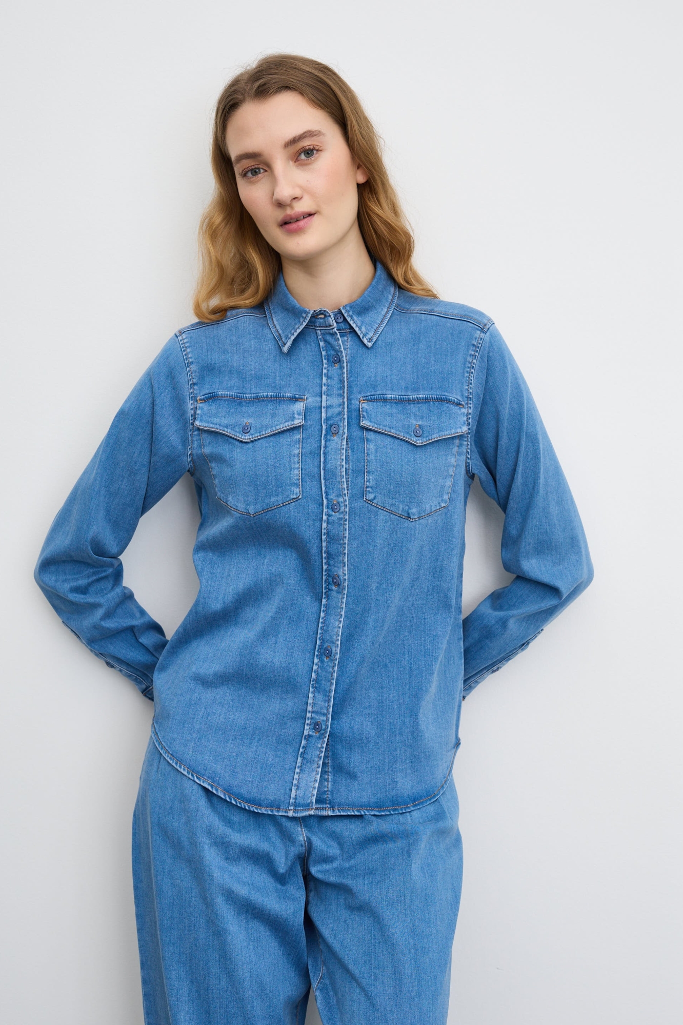 LAURIE Damen vegan Denim Hemd Vitta Ls Washed Blue Denim