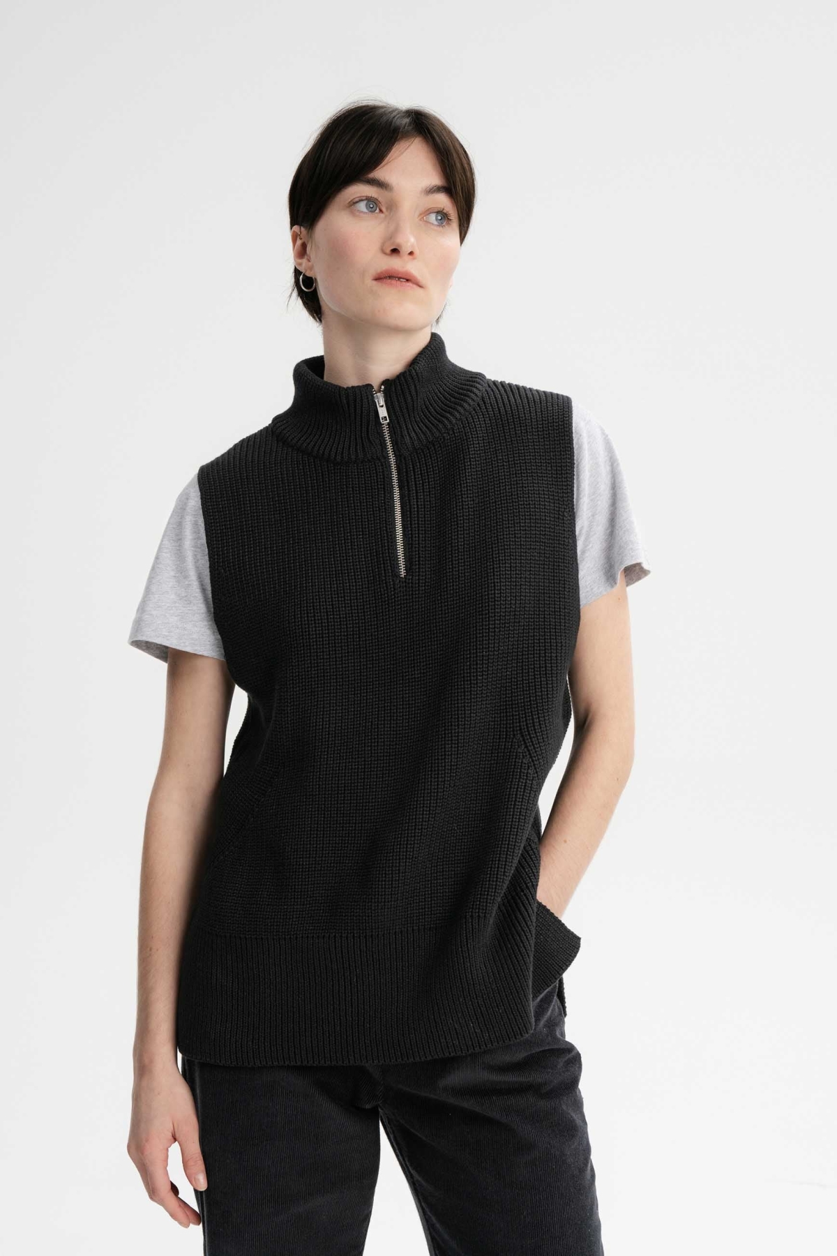 Image of MELA dames vegan Gebreid Vest Coltrui Gamini Zwart