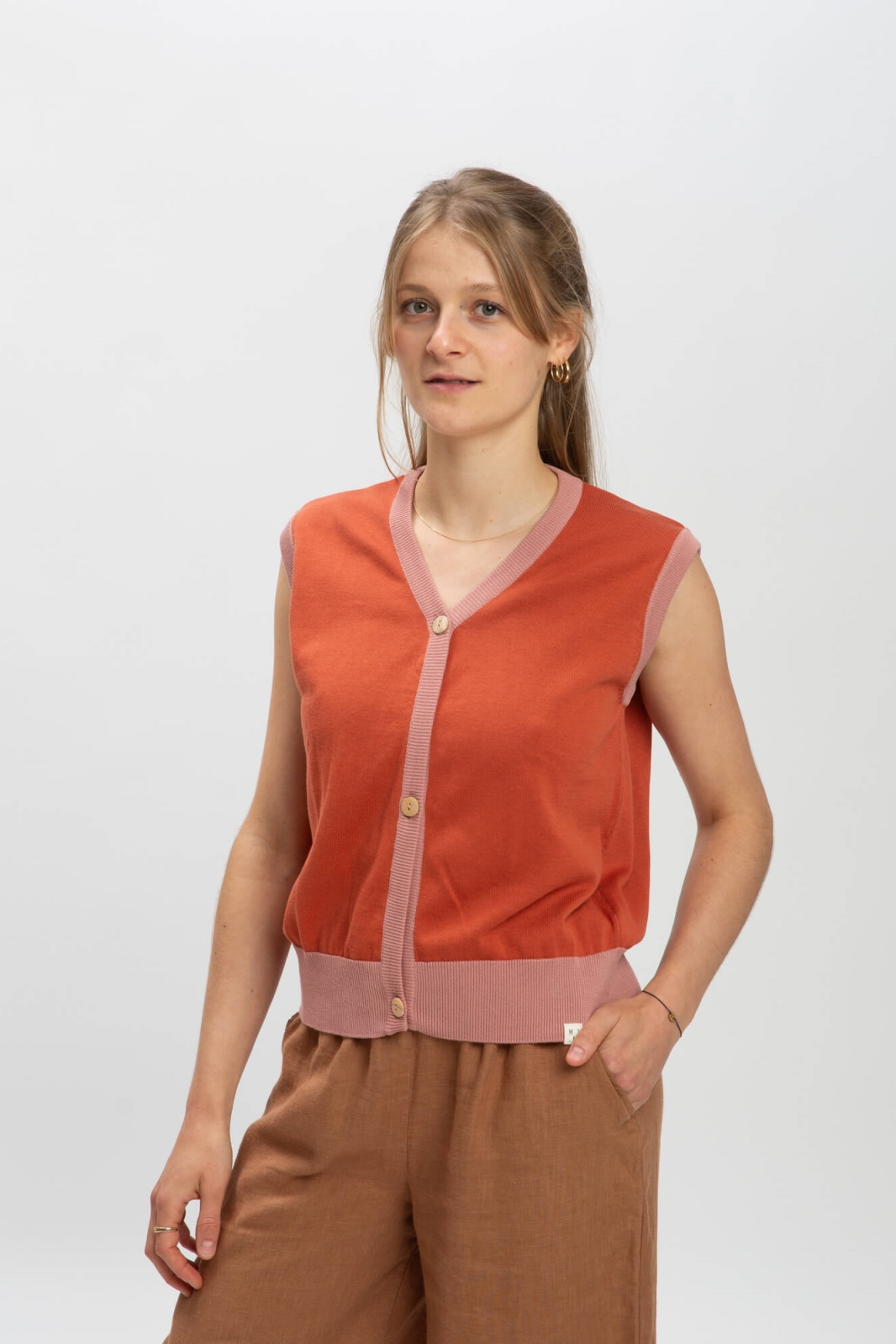 Image of MATONA dames vegan Knoopvest Magma Rood