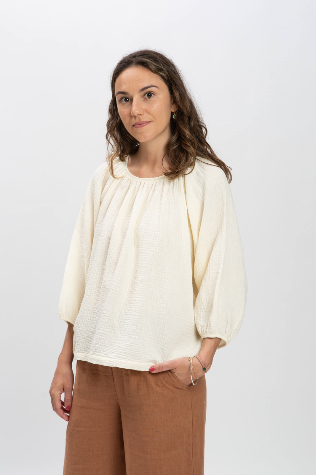 Image of MATONA dames vegan Blouse Muslin Ecru/Crème