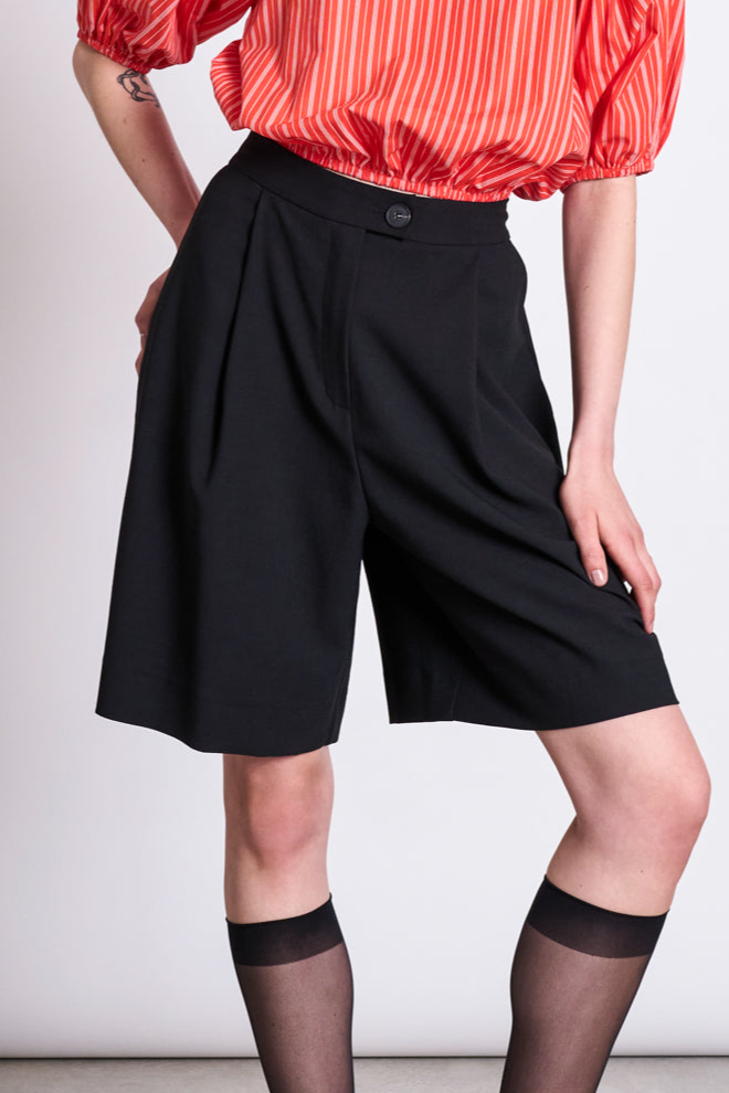 JAN N JUNE JAN 'N JUNE Damen vegan Shorts Wide Pleated Benito Schwarz