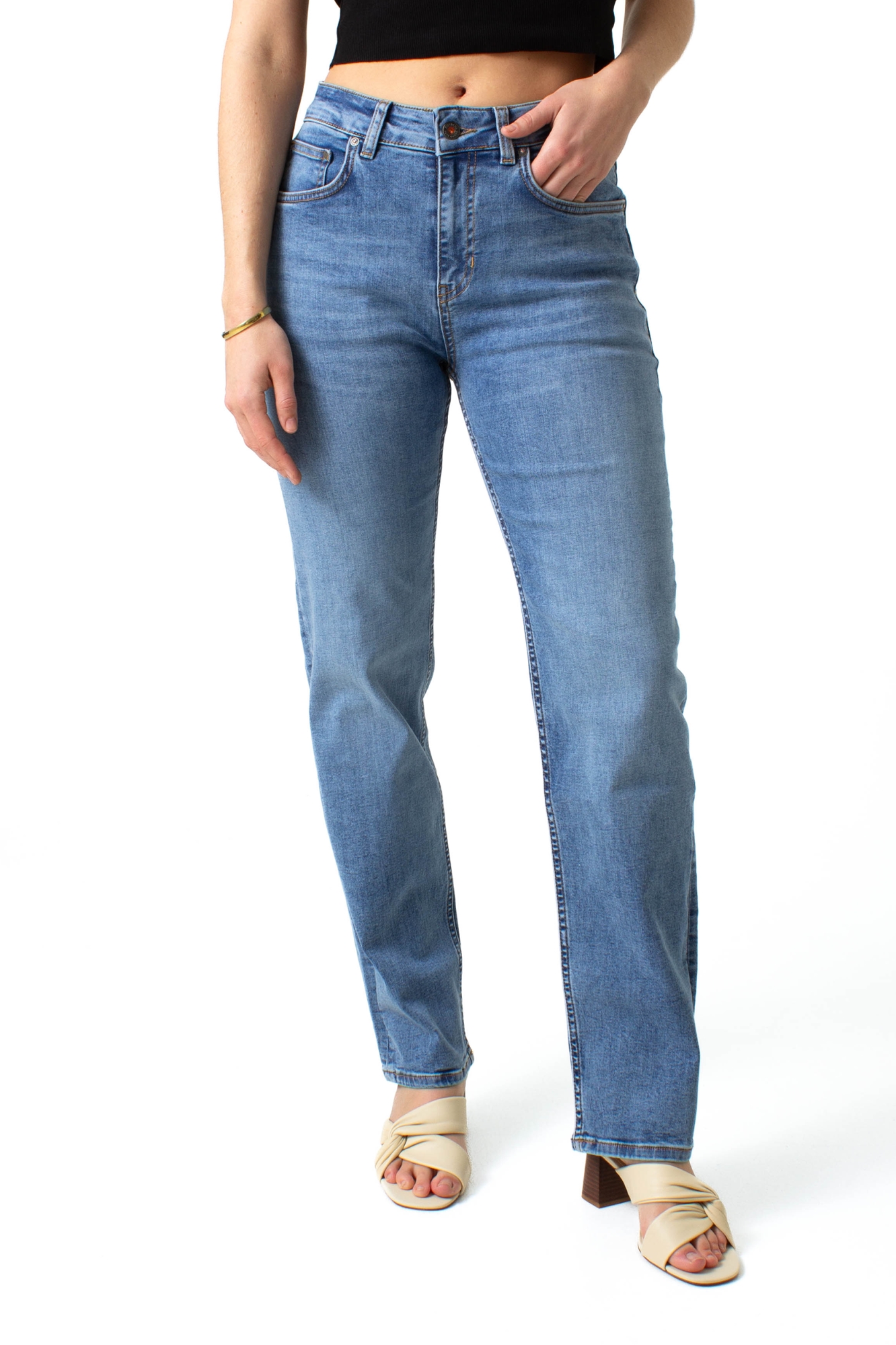 Kuyichi Damen vegan Jeans Suzie Slim Sky High Blau