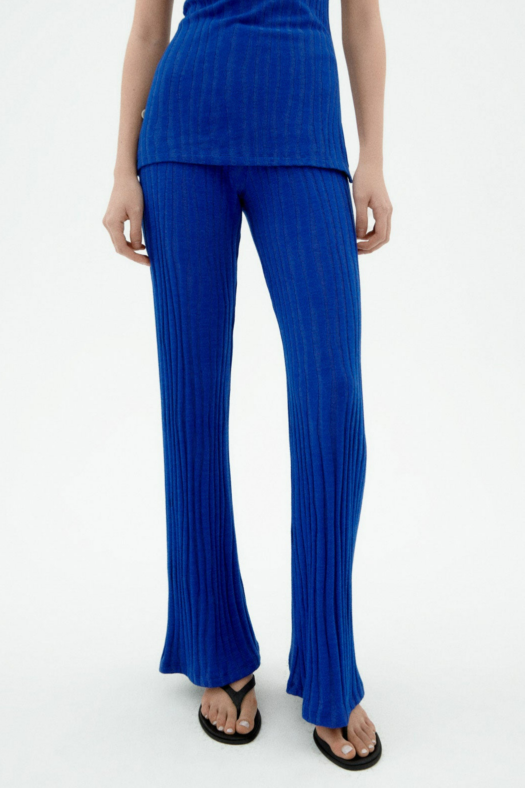 Thinking mu Damen vegan Hose Naia Blau
