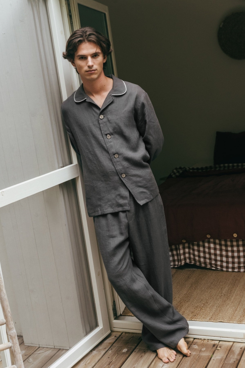 AmourLinen Herren vegan Set Pyjama Klassisch Harry Holzkohle