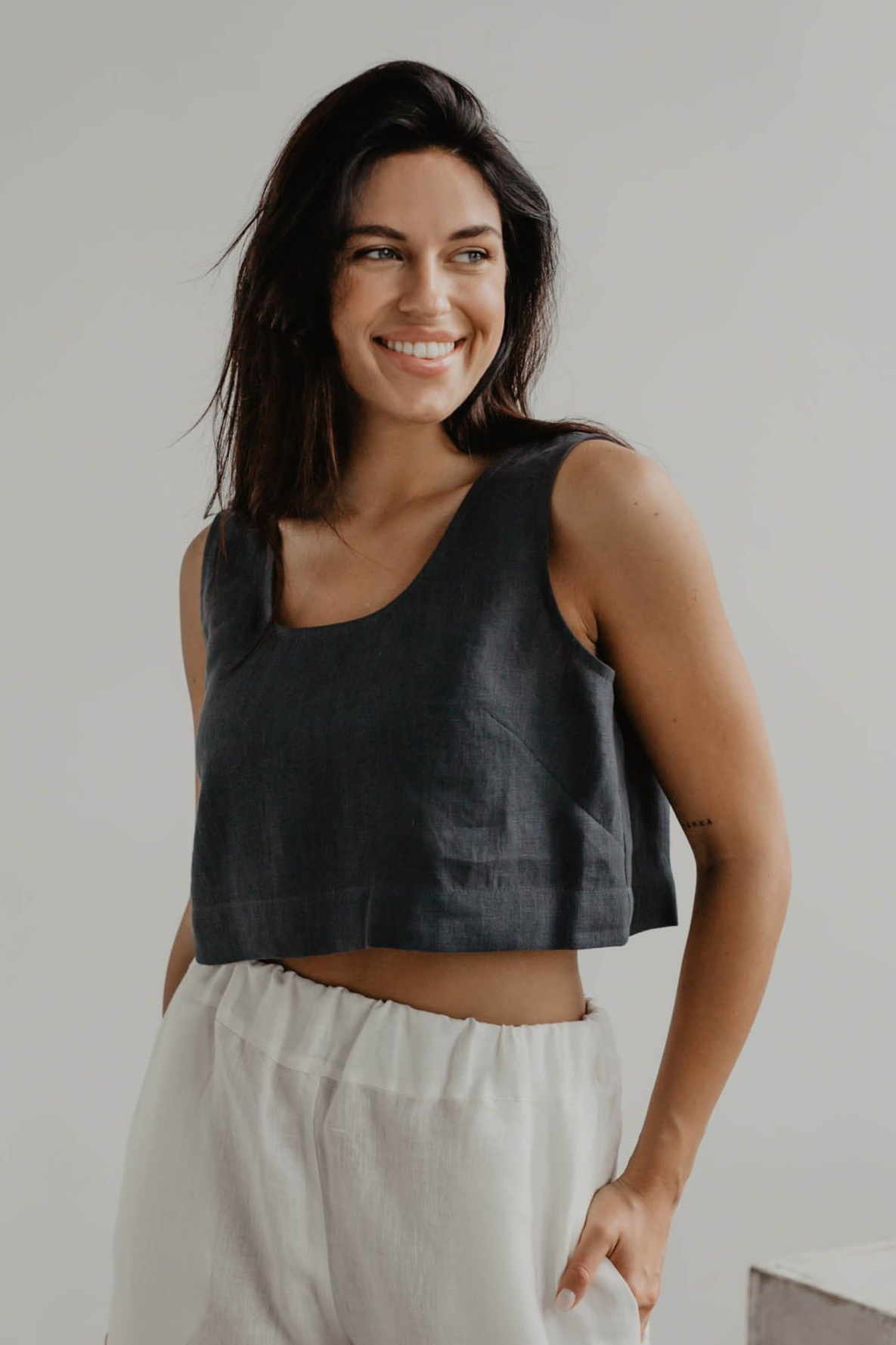 AmourLinen Damen vegan Crop Top Pippa Anthrazit