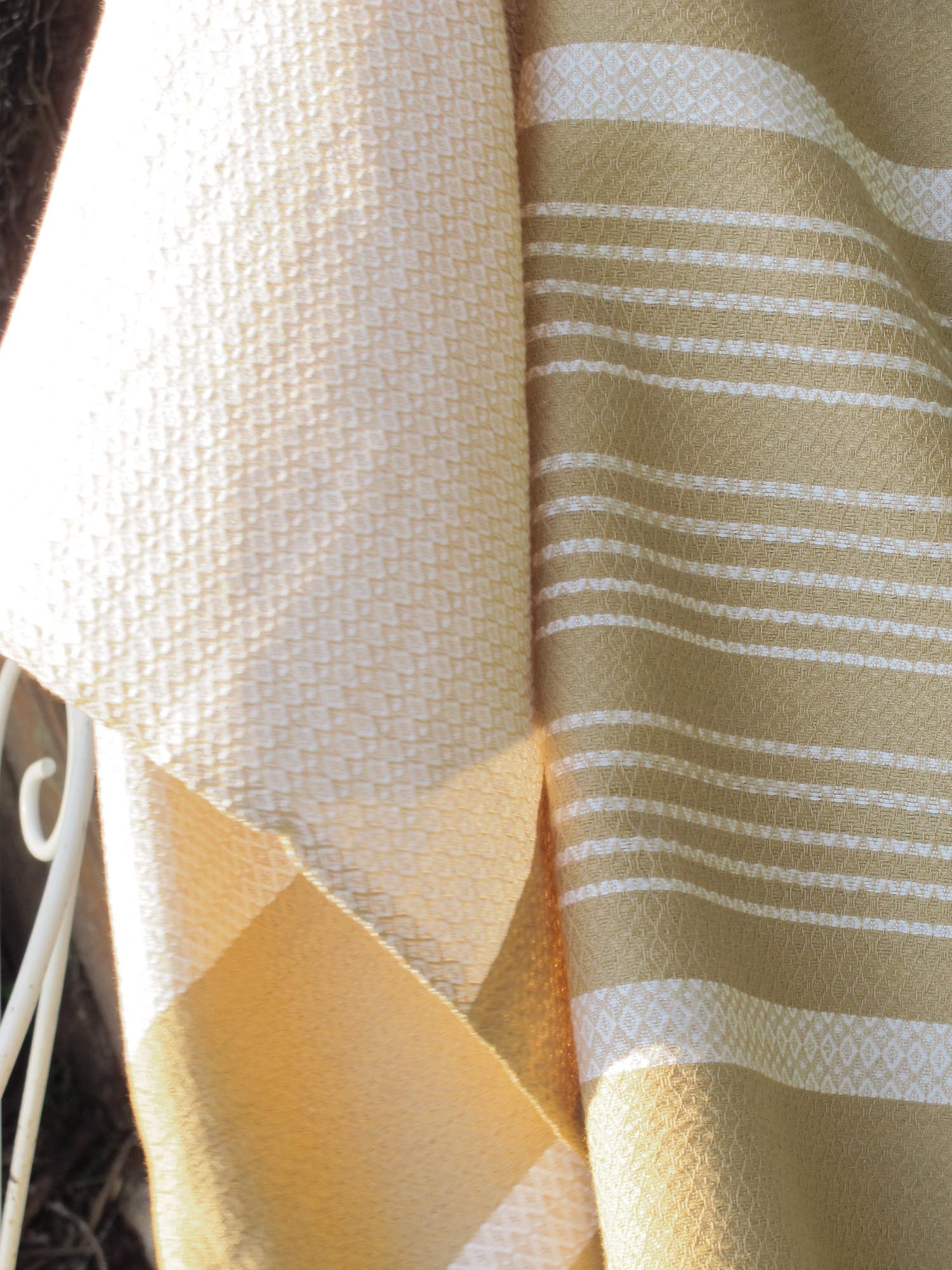 nice to meet me unisex vegan Hammam Towel Sand & White