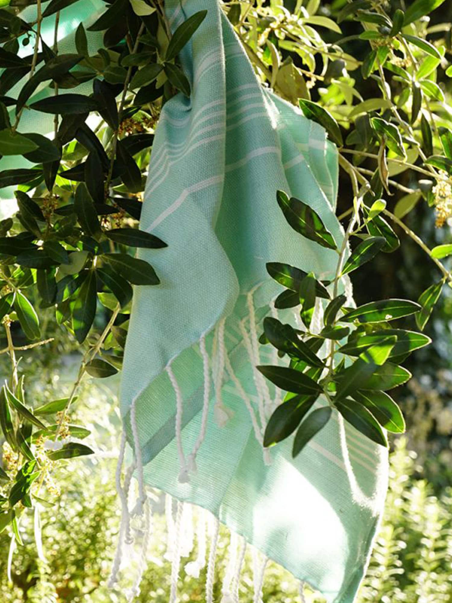 nice to meet me unisex vegan Fouta Hammam White And Mint