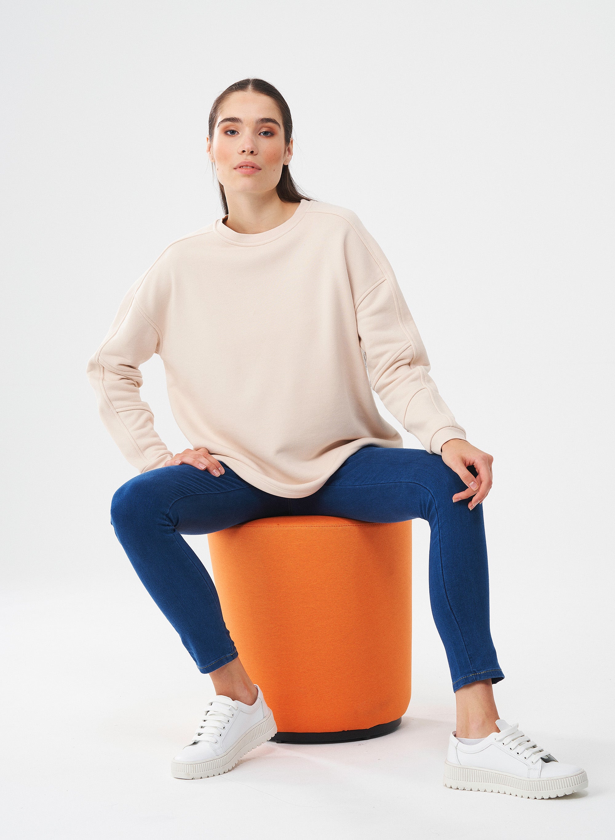 ORGANICATION Sweatshirt Cream