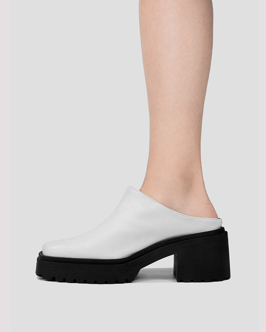 BOHEMA womens vegan Squared Mule White