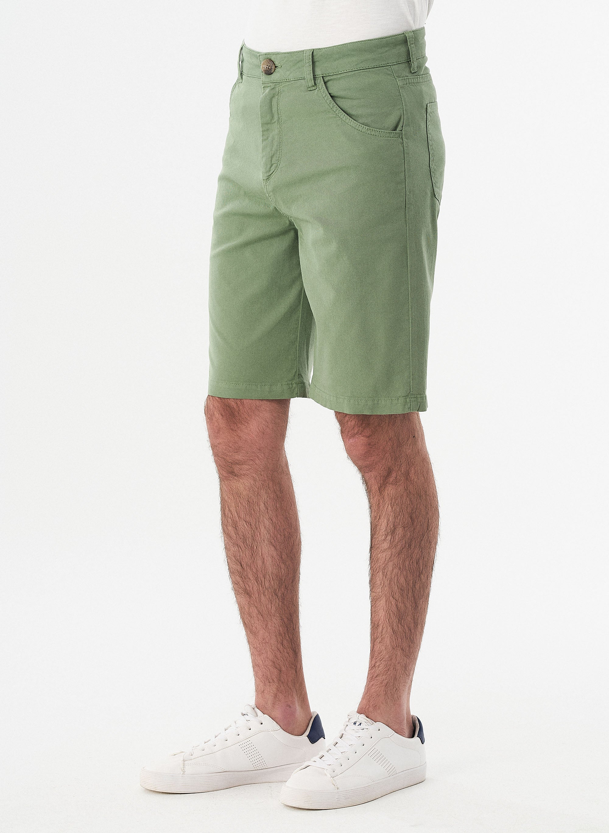 ORGANICATION Five-Pocket Shorts Green