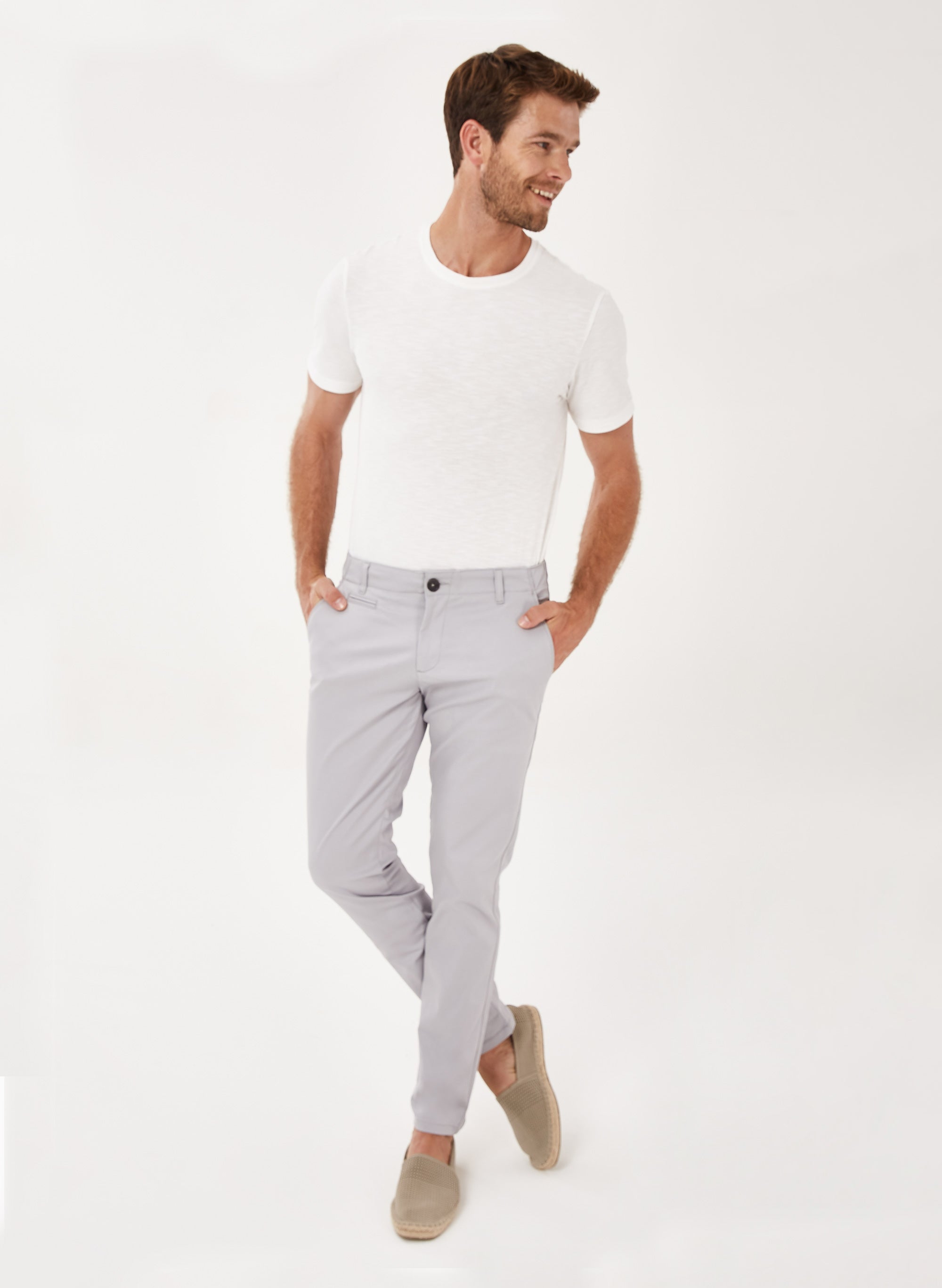 ORGANICATION Chino Pants Lichtgrijs