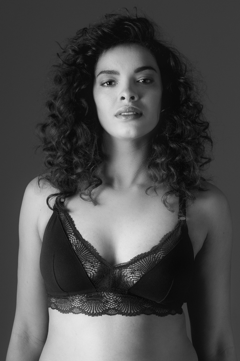 67164 - LOVJOI Damen vegan Bralette Stipa Schwarz