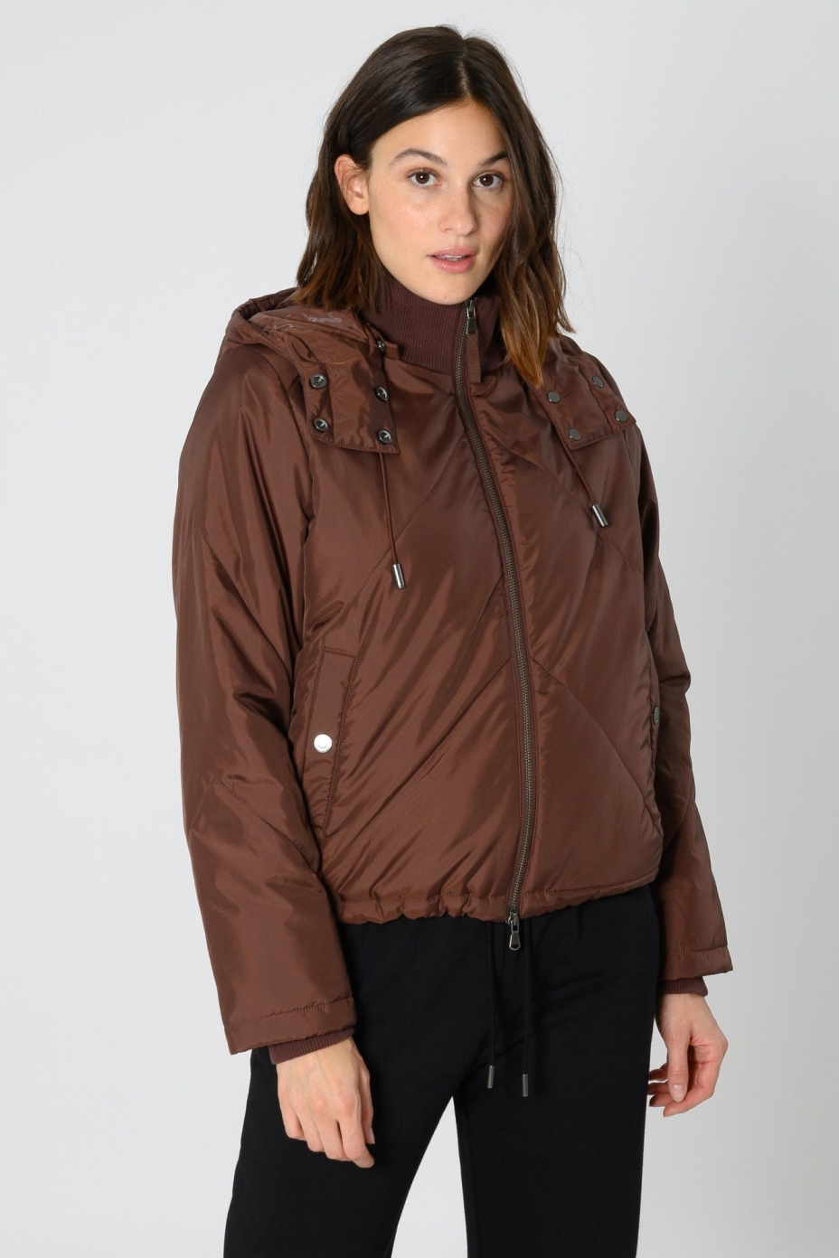 67218 - ThokkThokk Damen vegan Kurze Jacke Mahagoni