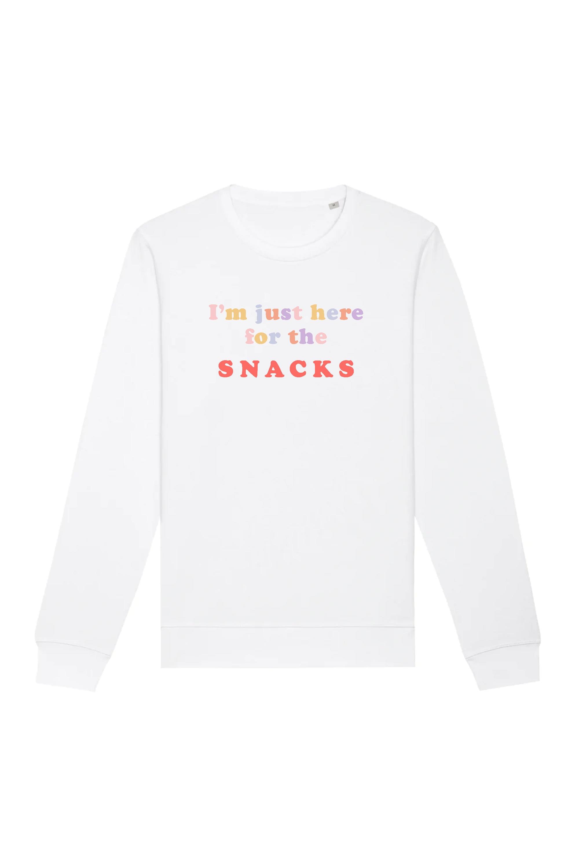 Image of Oat Milk Club dames vegan Sweatshirt Just Here For The Snacks Wit