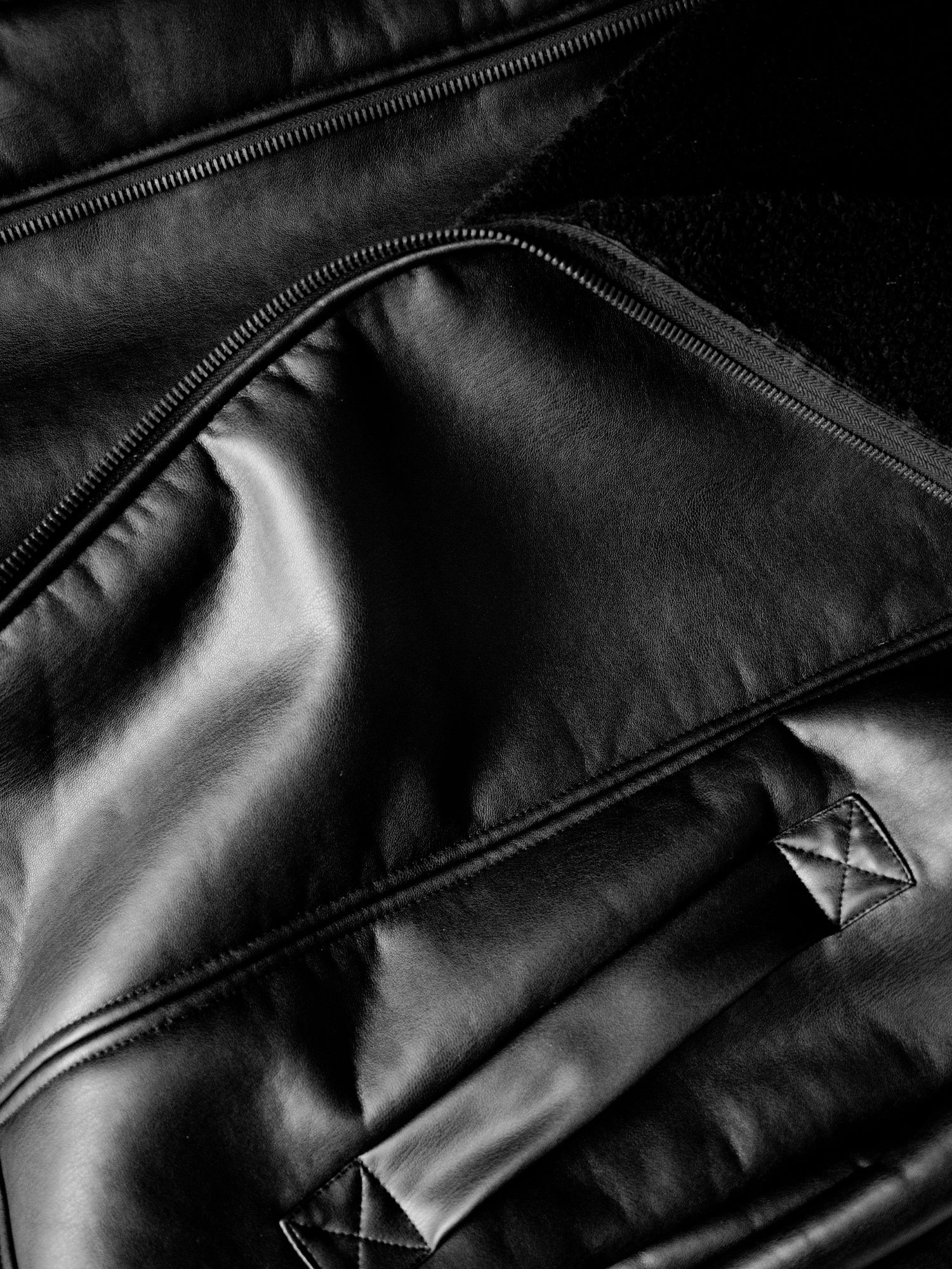 70546 - Wills Vegan Store Damen vegan Recycelte Vegan Shearling Aviator Jacke Für Frauen In Übergröße Schwarz 70546 - Wills Vegan Store Damen vegan Recycelte Vegan Shearling Aviator Jacke Für Frauen In Übergröße Schwarz