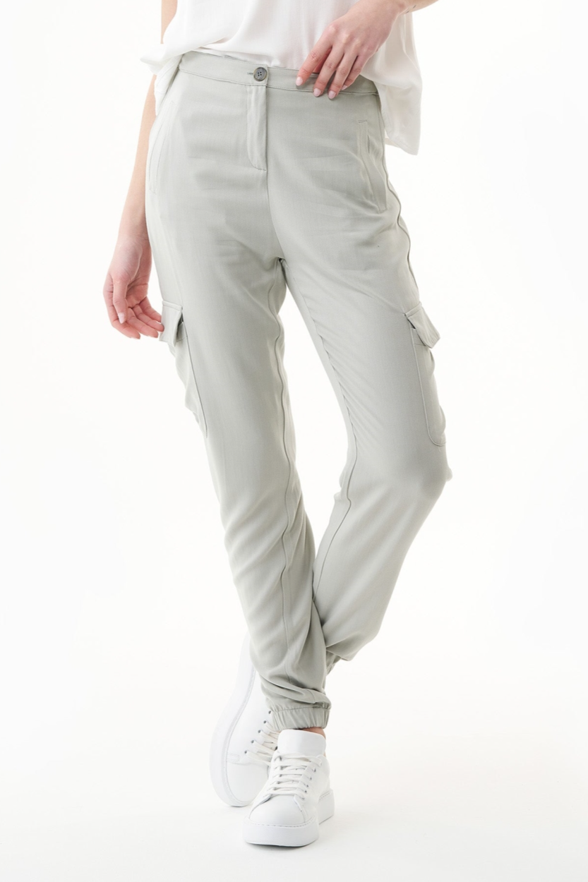 Image of ORGANICATION dames vegan Cargobroek Olijfgroen