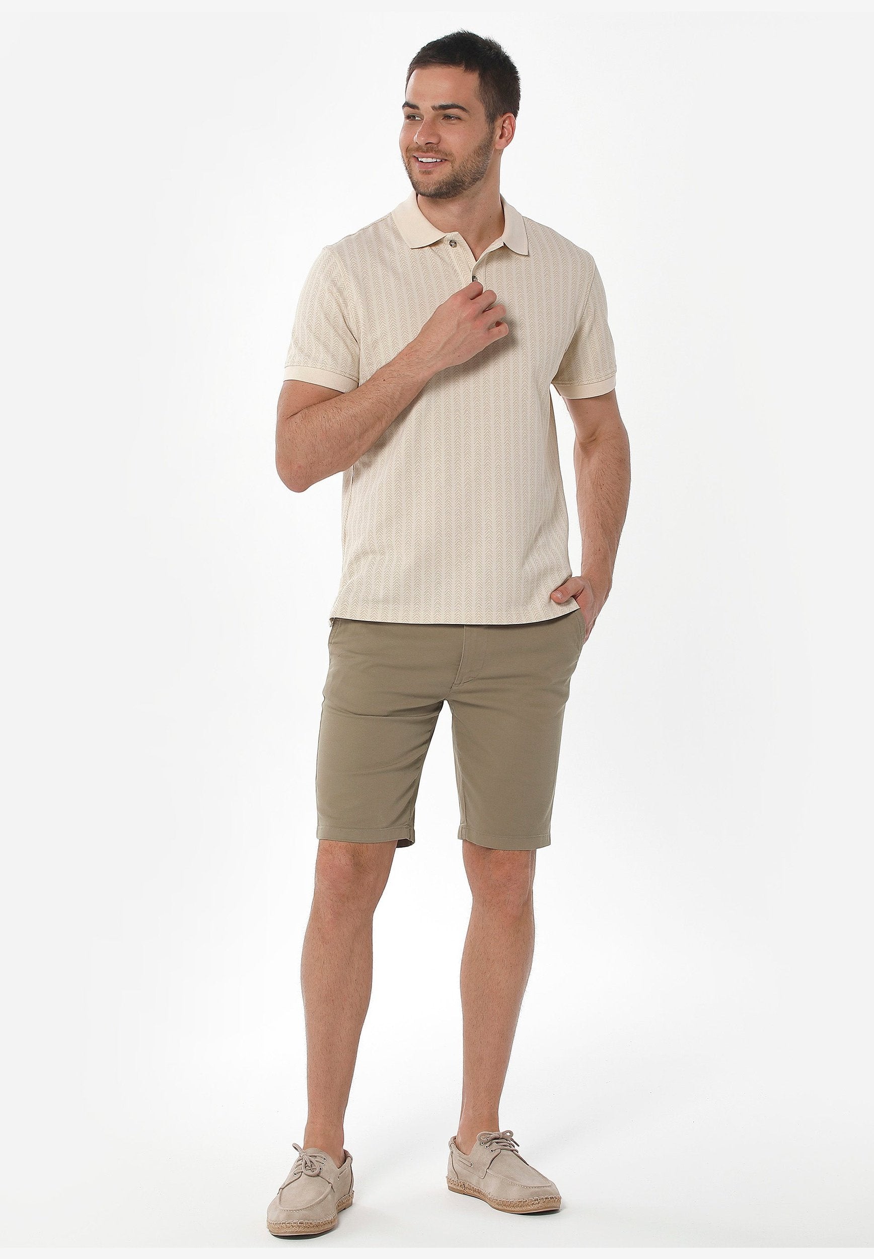 ORGANICATION men vegan Chino Shorts Slim Olive Green
