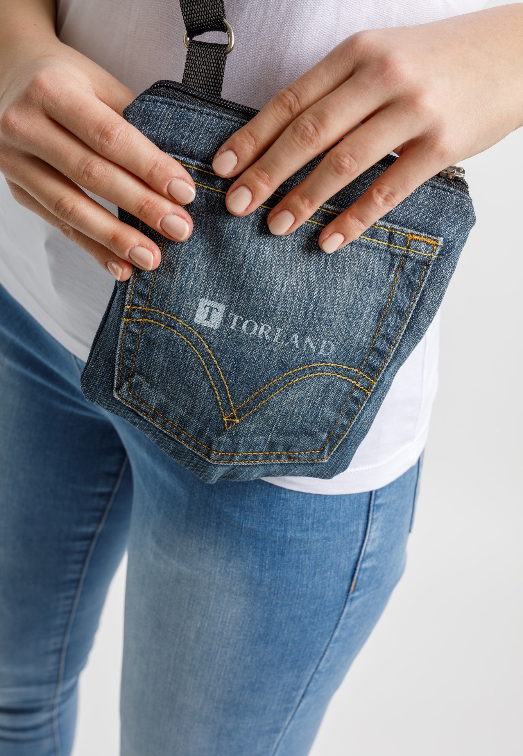 TORLAND Crossbodytas Upcycled Tabea Denim Blue