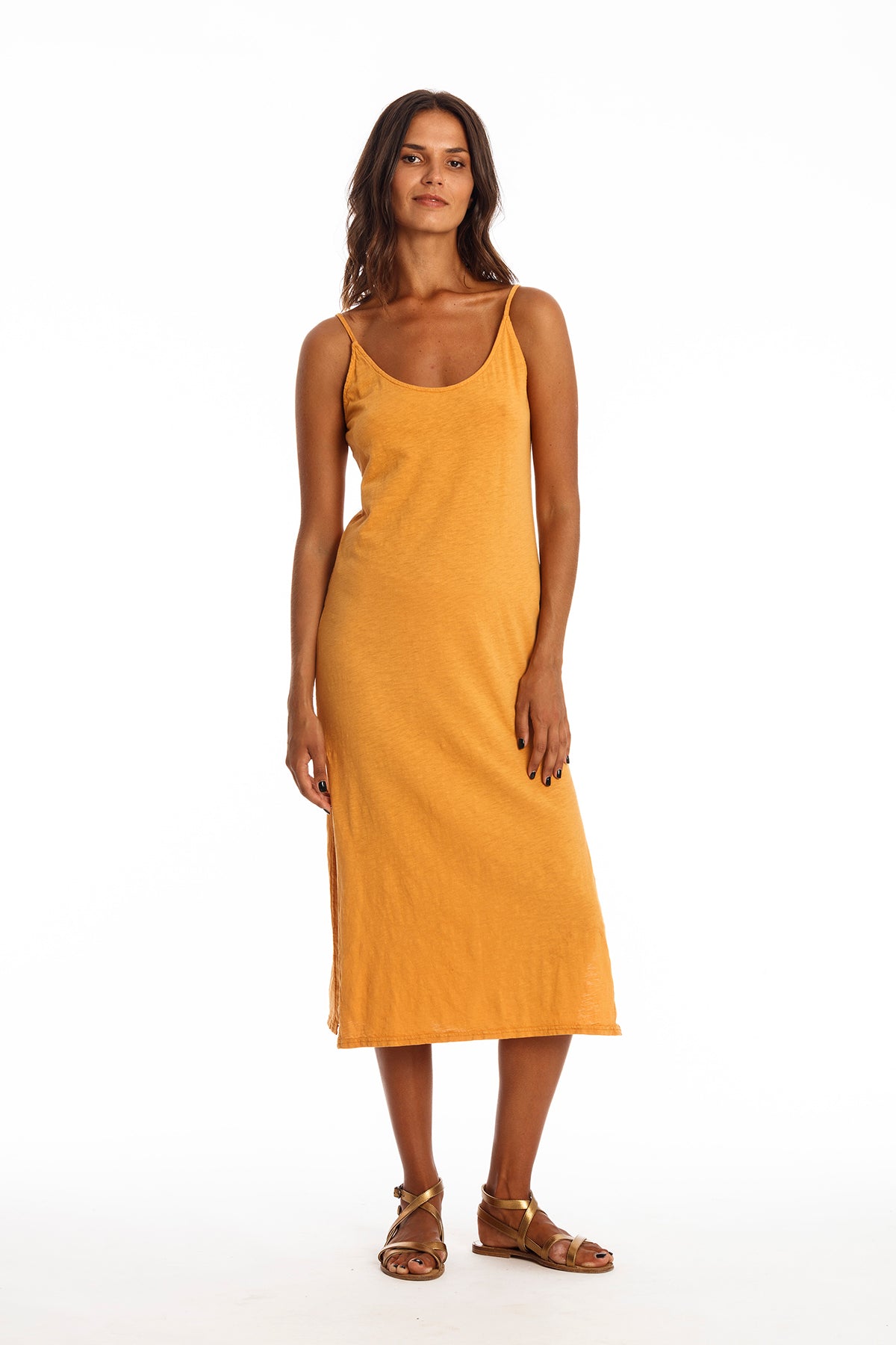 Image of RAVENS VIEW IBIZA dames vegan Jurk Rhea Gold Sand Geel