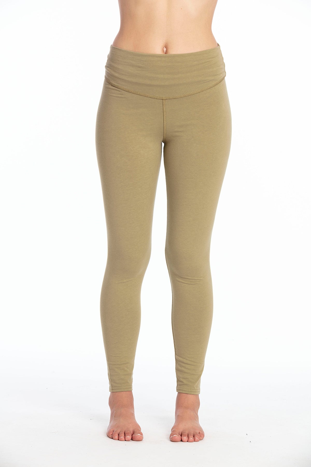Image of RAVENS VIEW IBIZA dames vegan Legging Deva Dark Aloe Groen