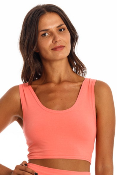 Image of RAVENS VIEW IBIZA dames vegan Yoga Top Koraal Roze