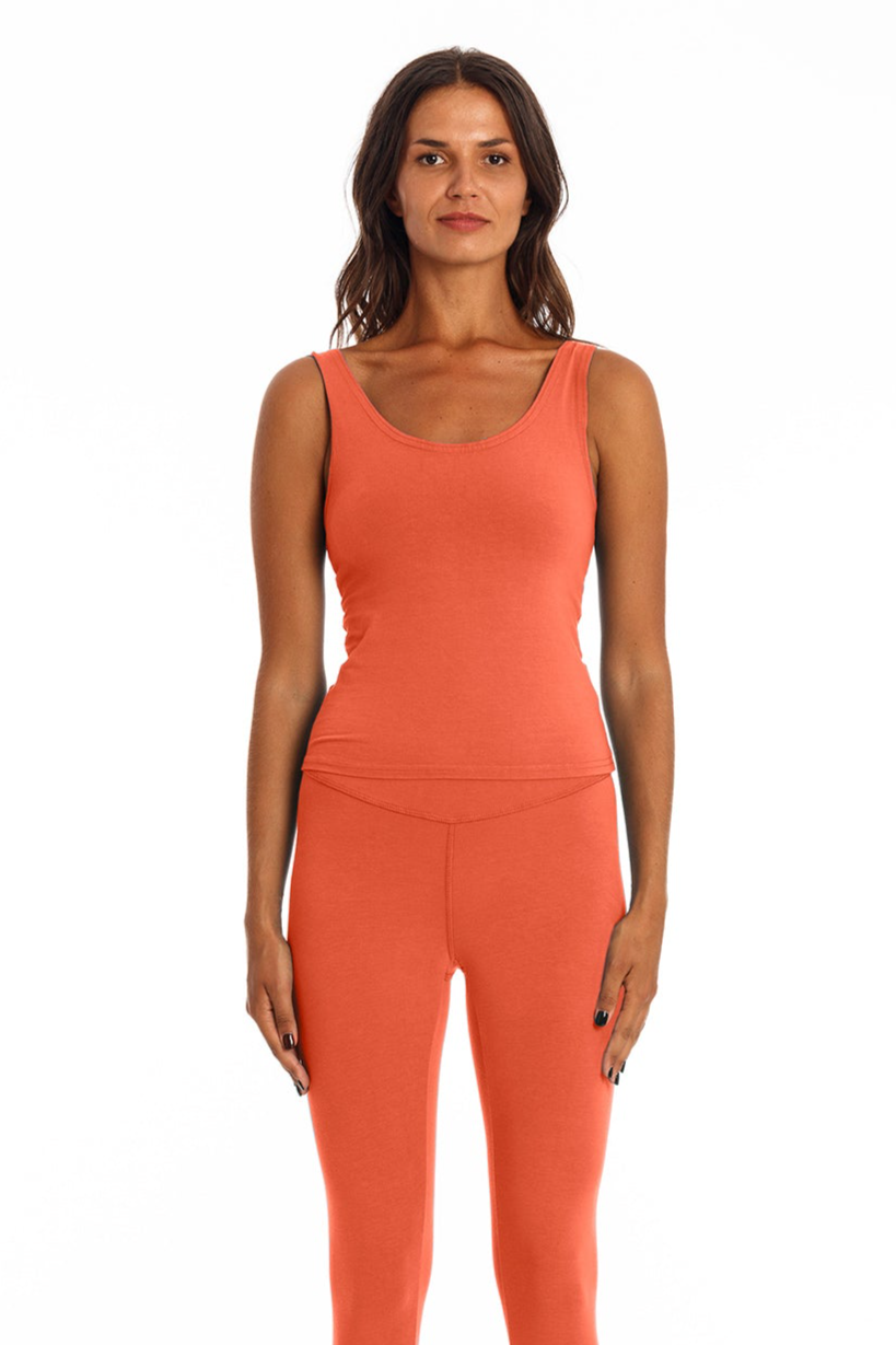 Image of RAVENS VIEW IBIZA dames vegan Top Goa Terracotta Oranje