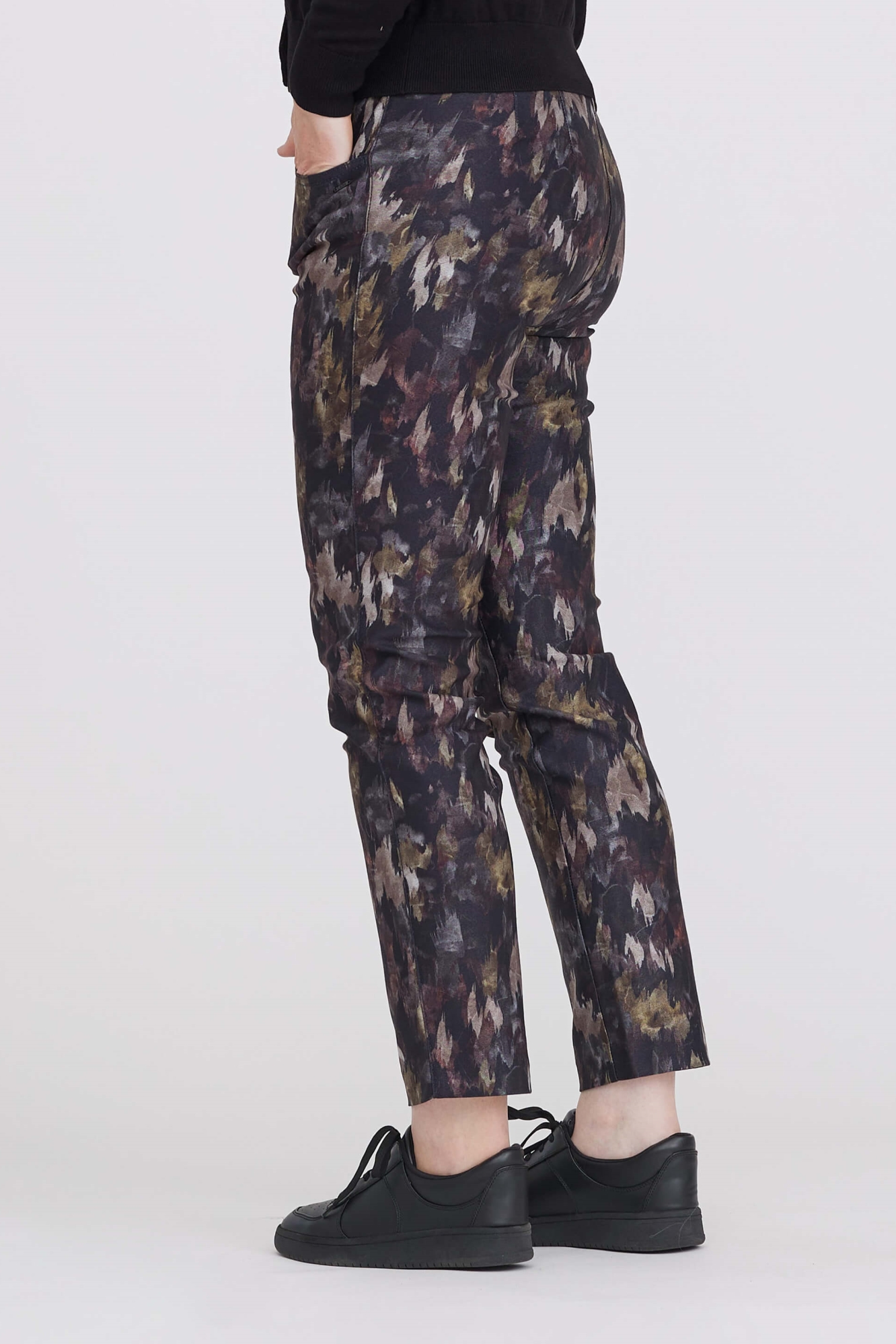 LAURIE Damen vegan Hose Kelly Regular Sl Darkest Green Print
