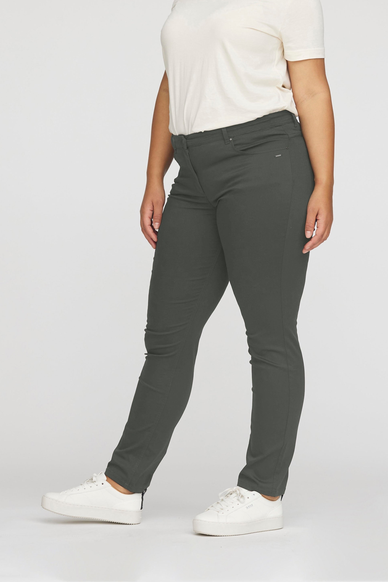 LAURIE Damen vegan Hose Charlotte Regular Ml Dark Shadow