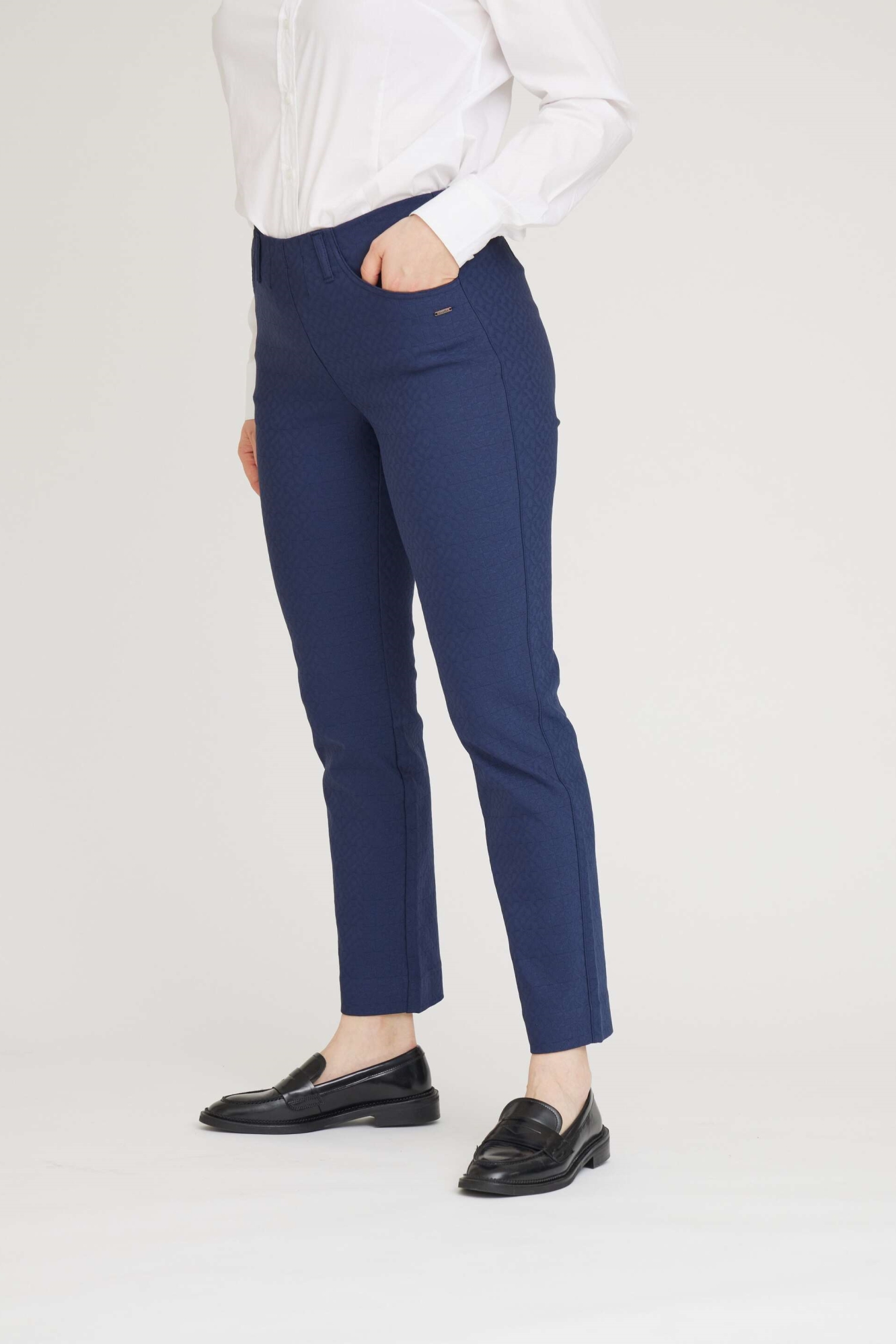 LAURIE Damen vegan Hose Kelly Regular Sl Navy Jacquard