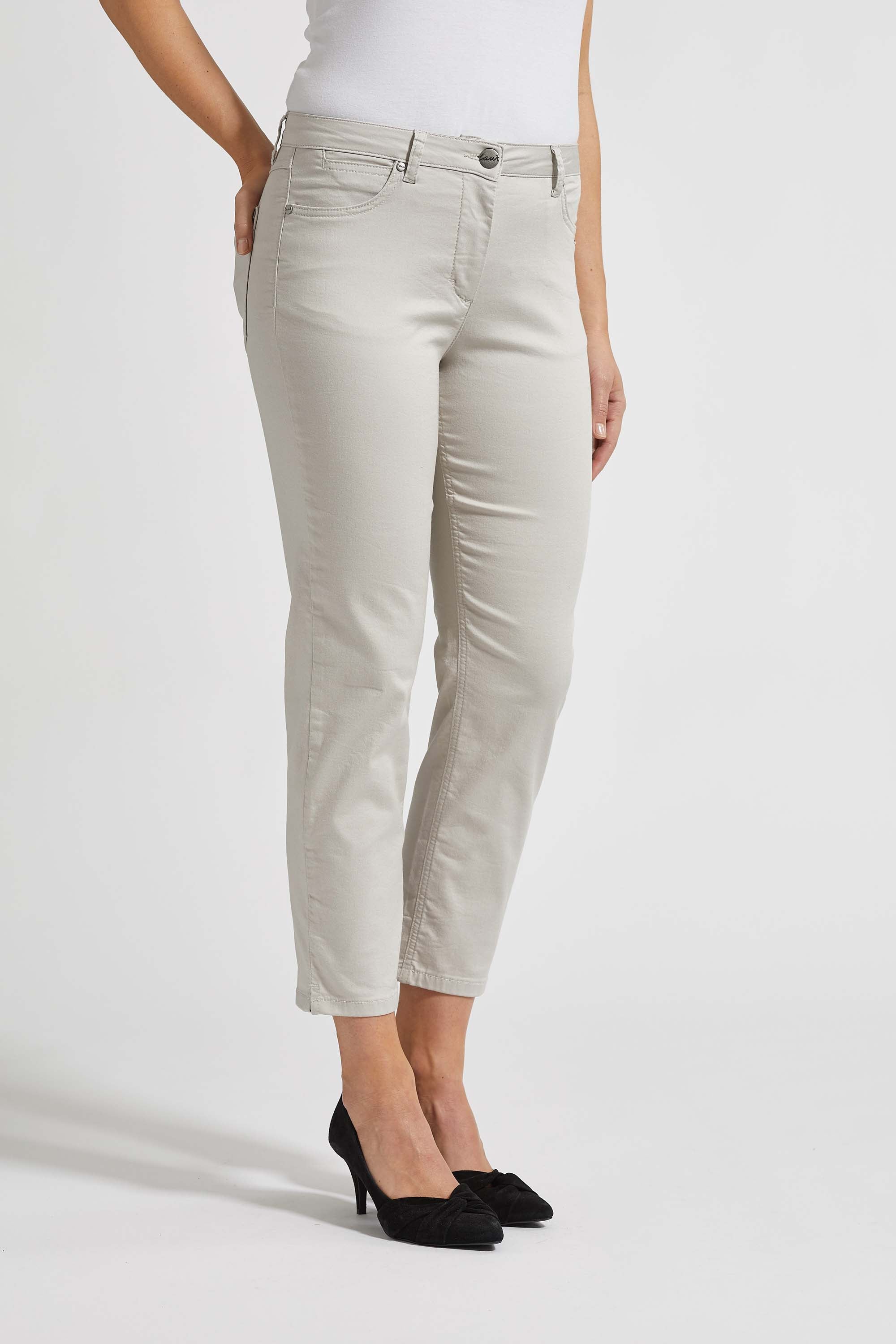 LAURIE Damen vegan Hose Charlotte Regular Crop Grau Sand