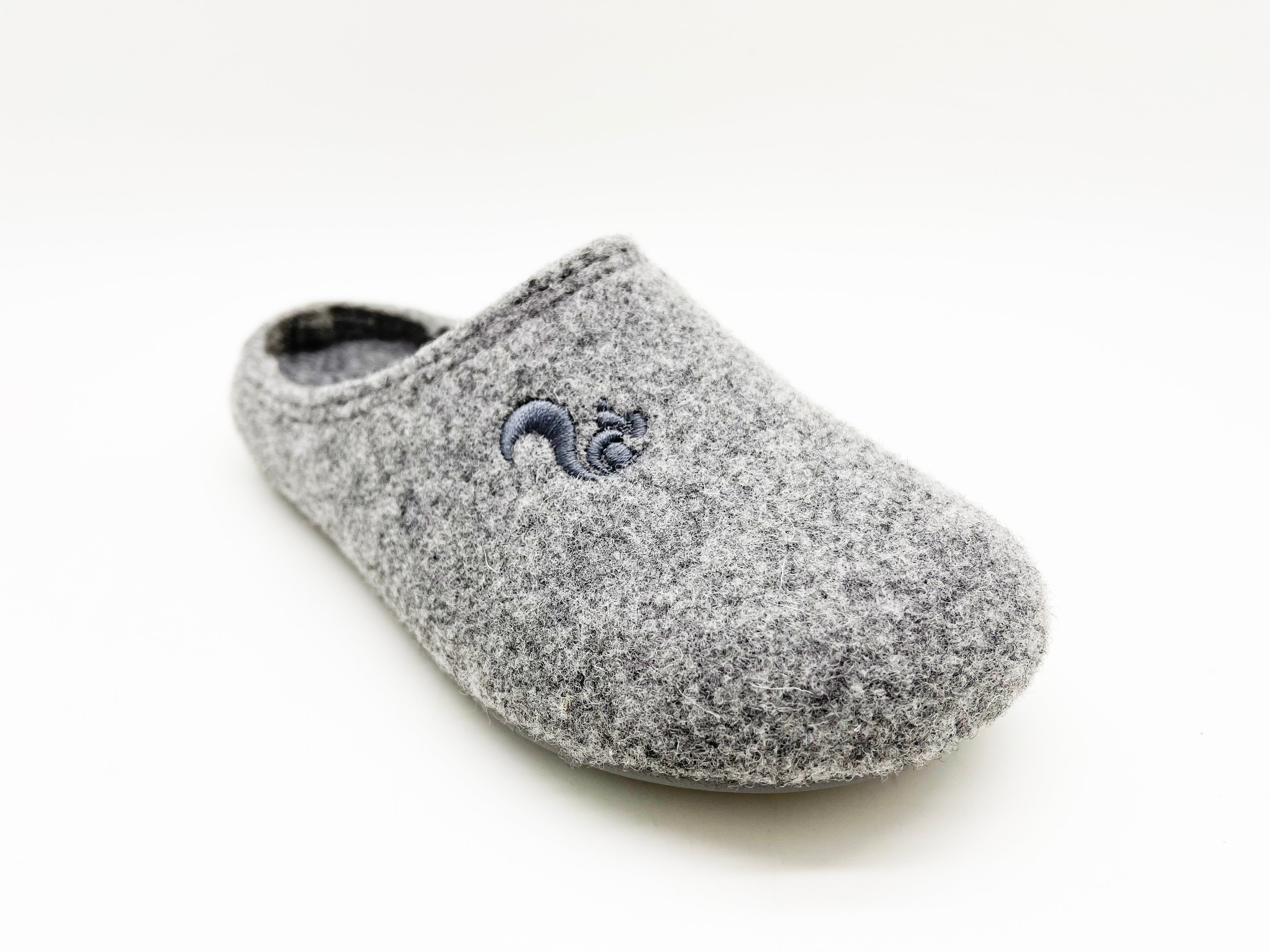 thies unisex vegan Slipper Recycled Pet Grey